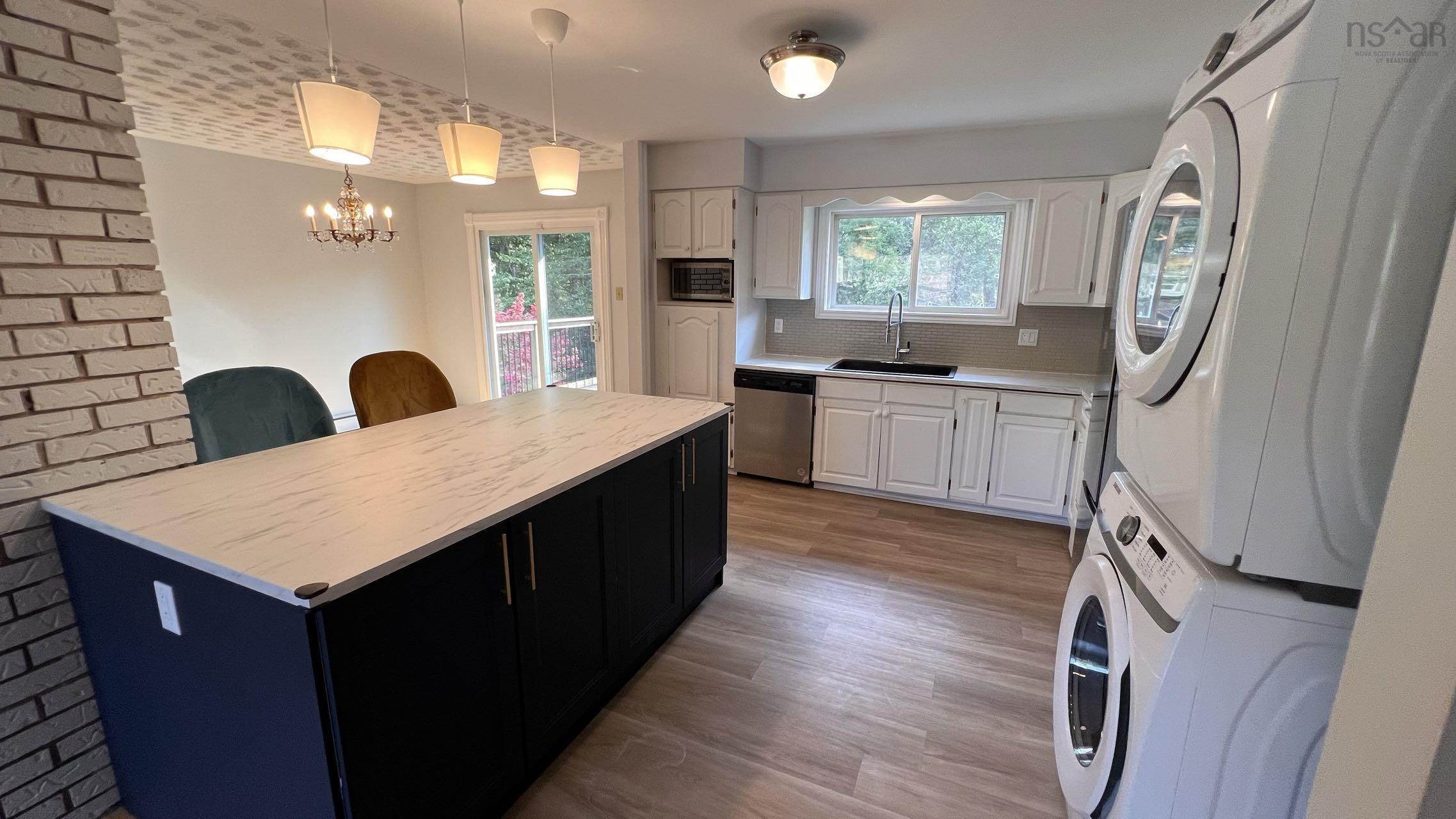 $624,900.00: 66 Sunrise Hill, Bedford