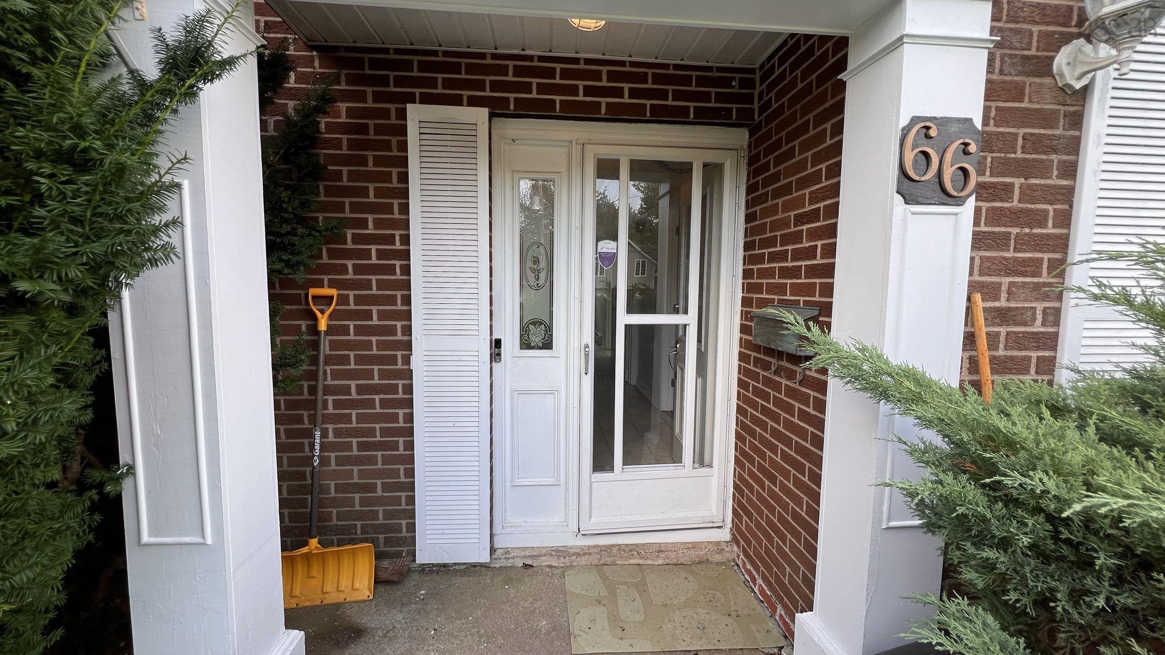 $624,900.00: 66 Sunrise Hill, Bedford