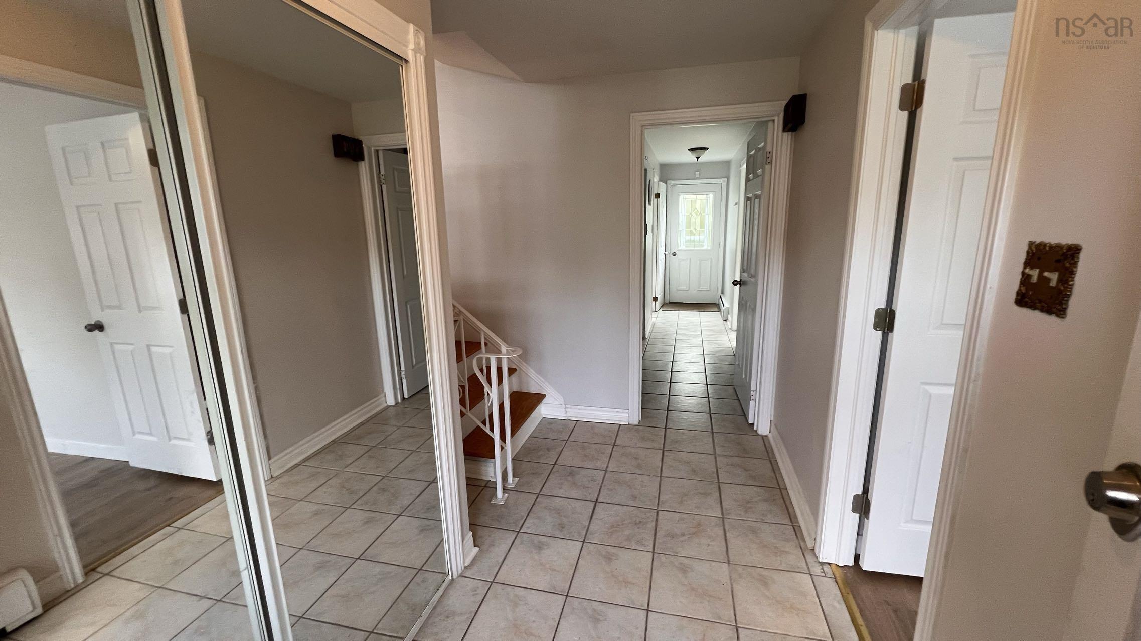 $624,900.00: 66 Sunrise Hill, Bedford