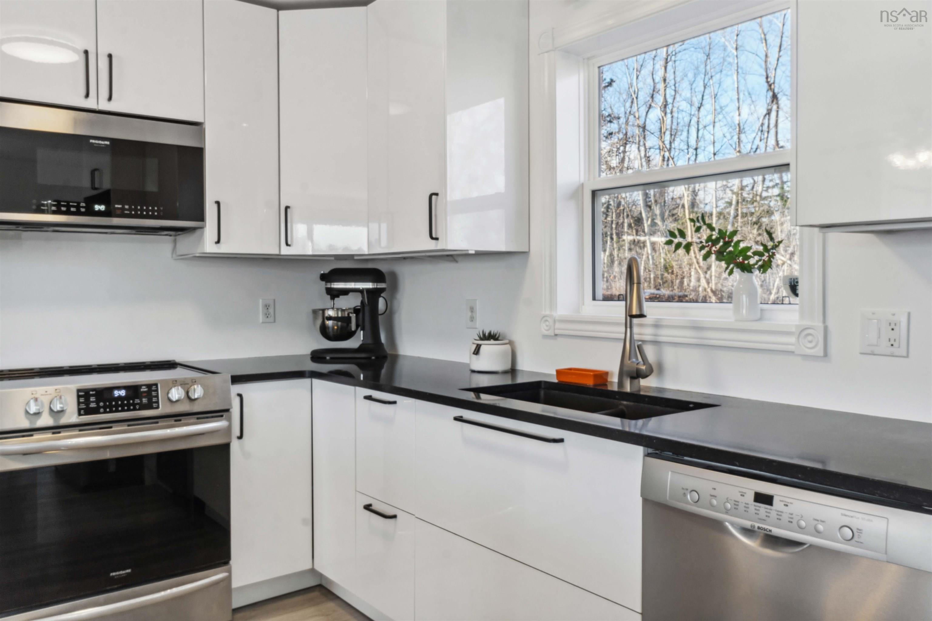 $499,900.00: 82 Marina Drive, New Minas
