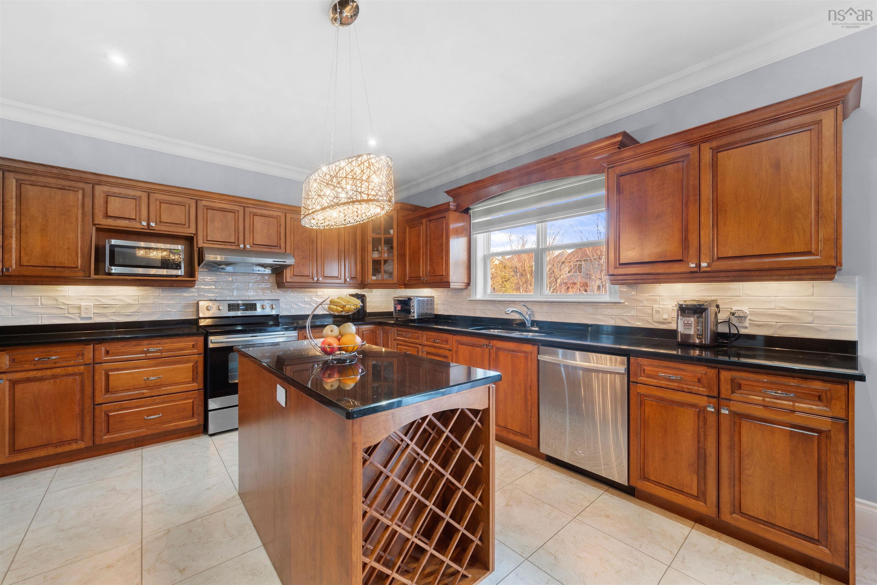 $959,900.00: 426 Southgate Drive, Bedford