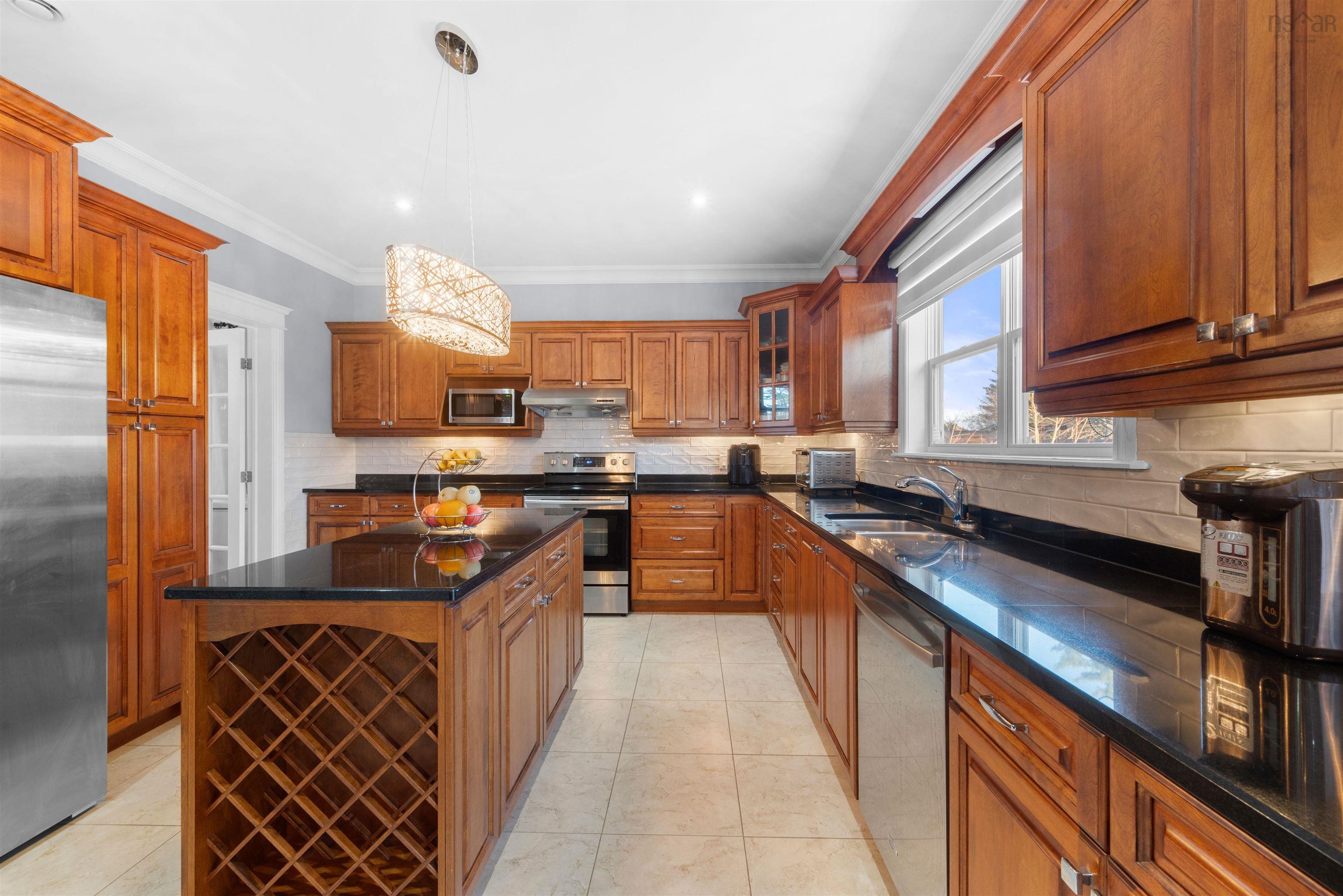 $959,900.00: 426 Southgate Drive, Bedford