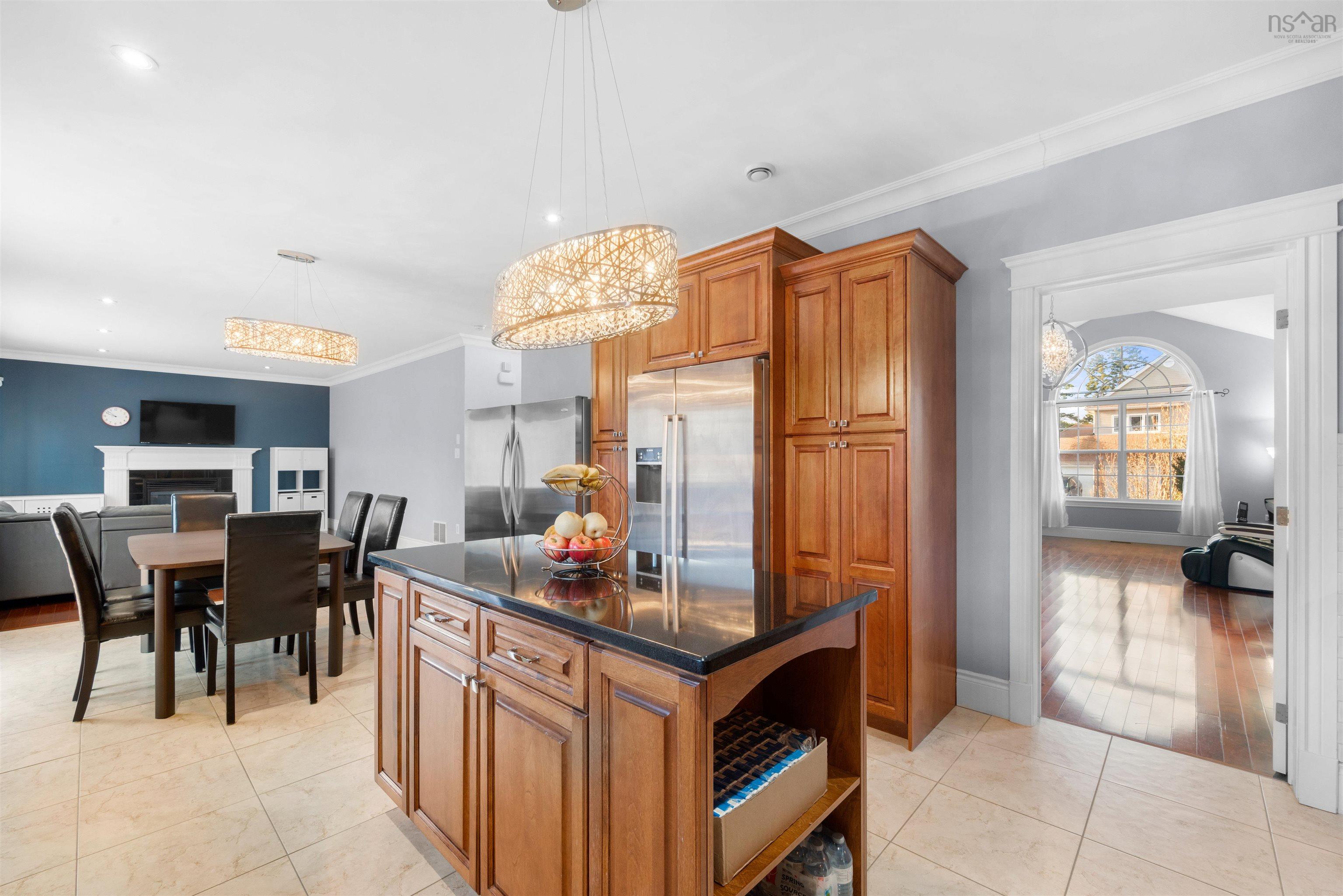 $959,900.00: 426 Southgate Drive, Bedford
