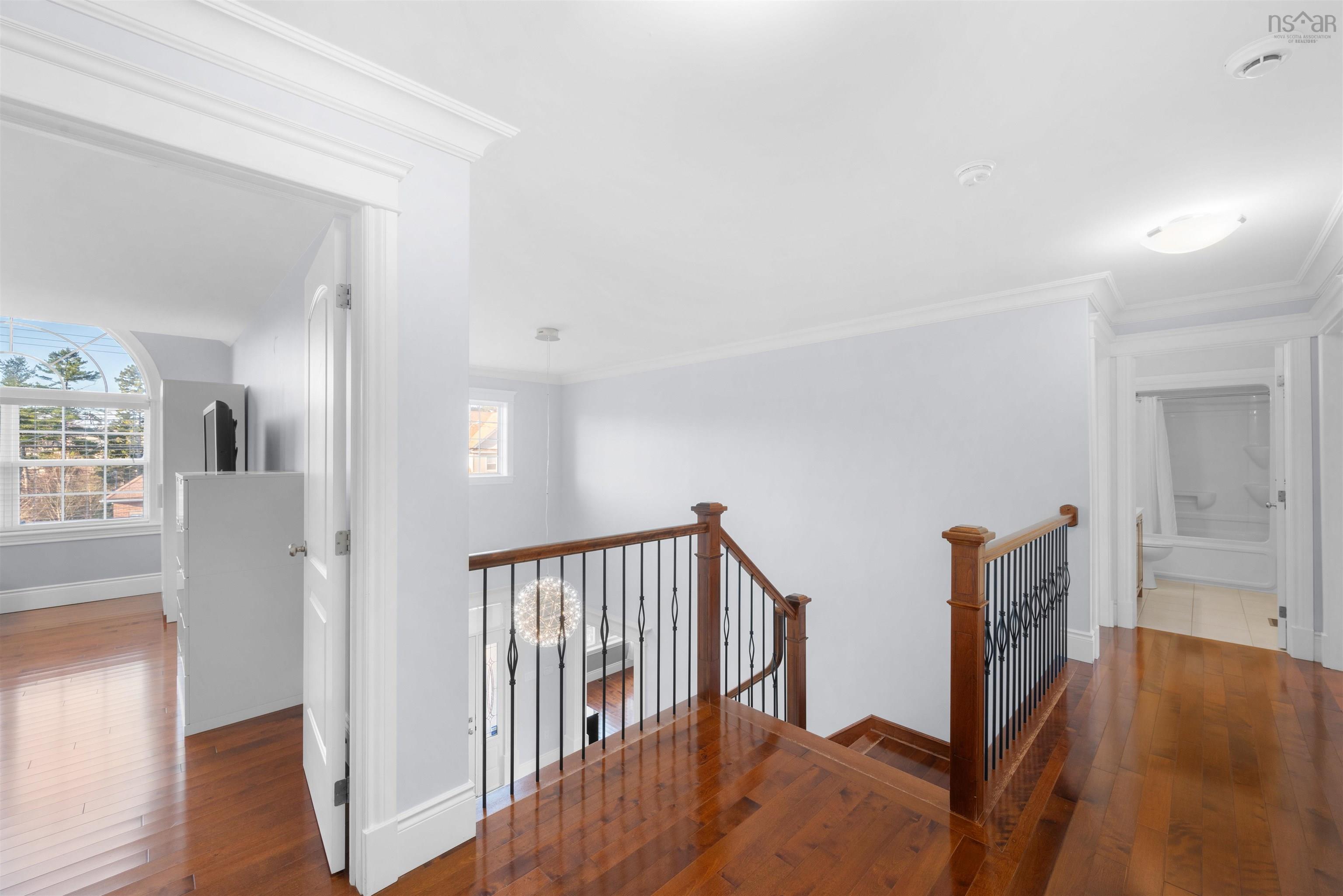 $959,900.00: 426 Southgate Drive, Bedford