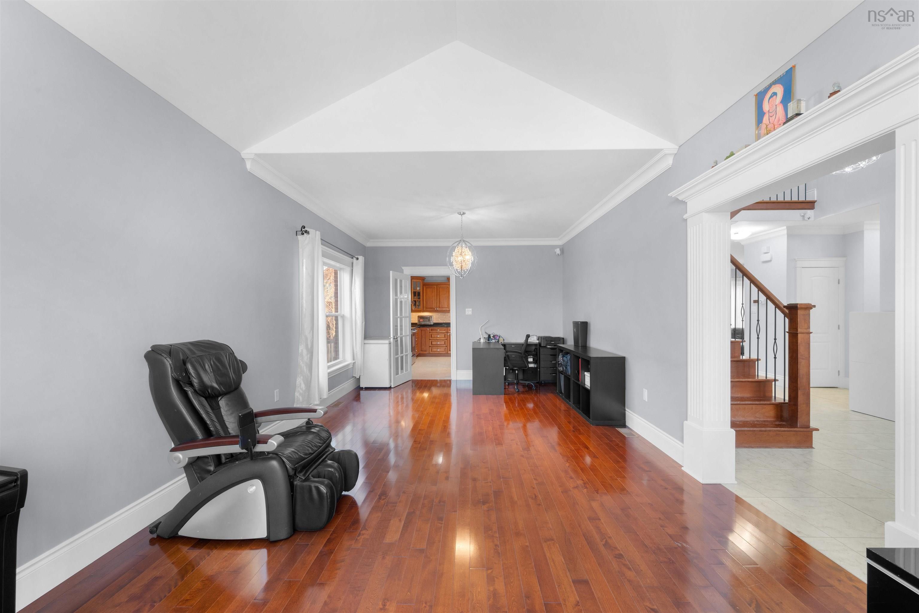 $959,900.00: 426 Southgate Drive, Bedford