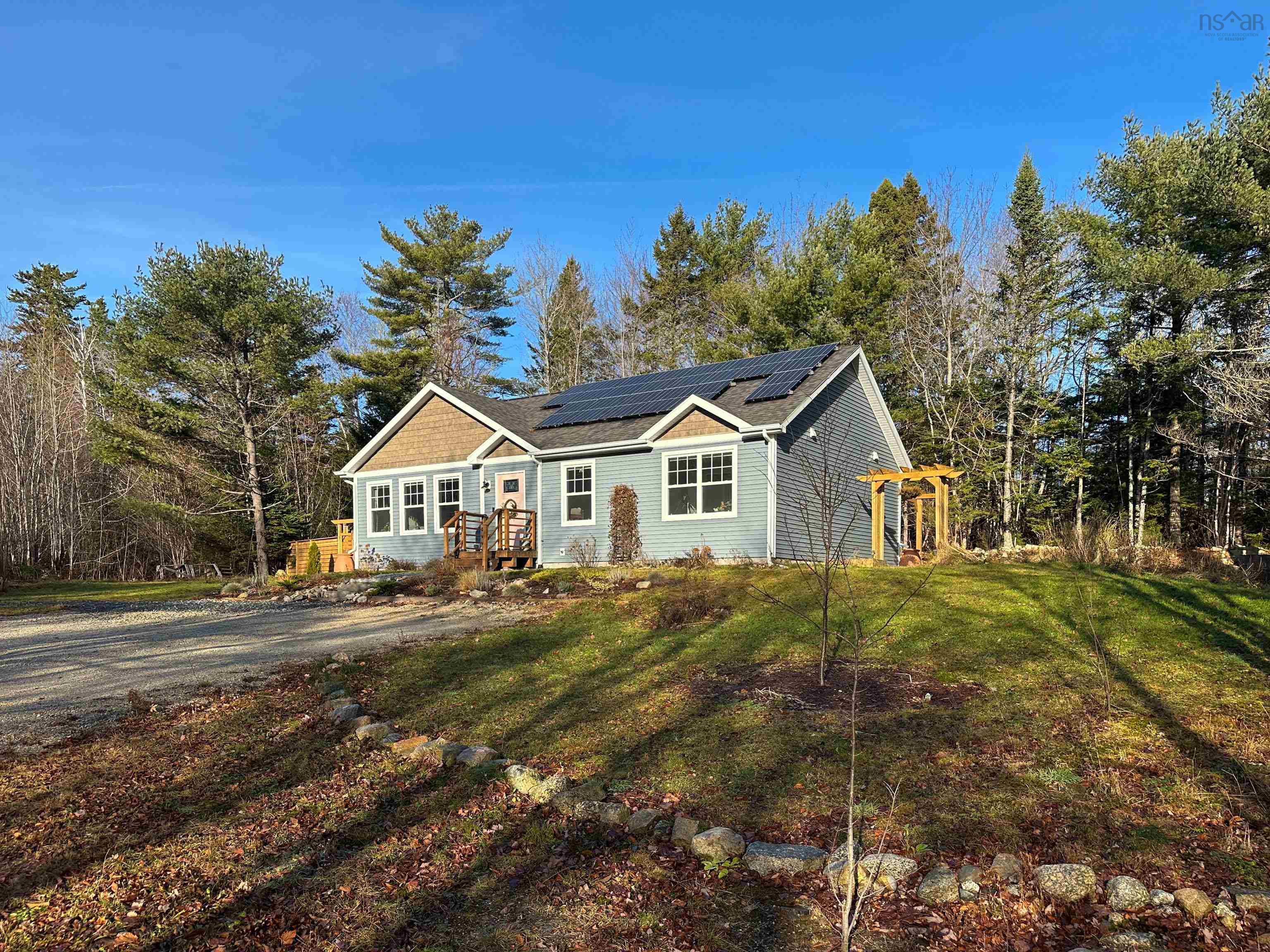 $559,900.00: 20 CREEKSIDE Way, Mill Cove