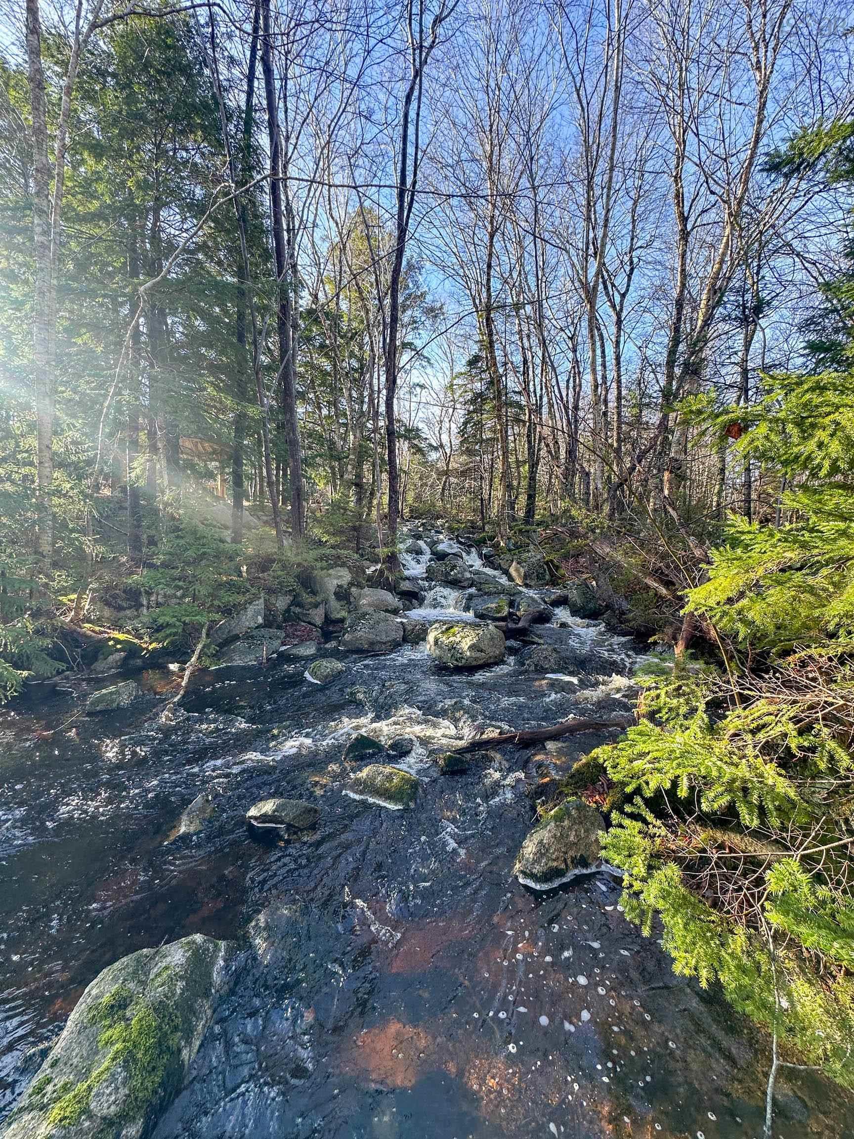 $559,900.00: 20 CREEKSIDE Way, Mill Cove