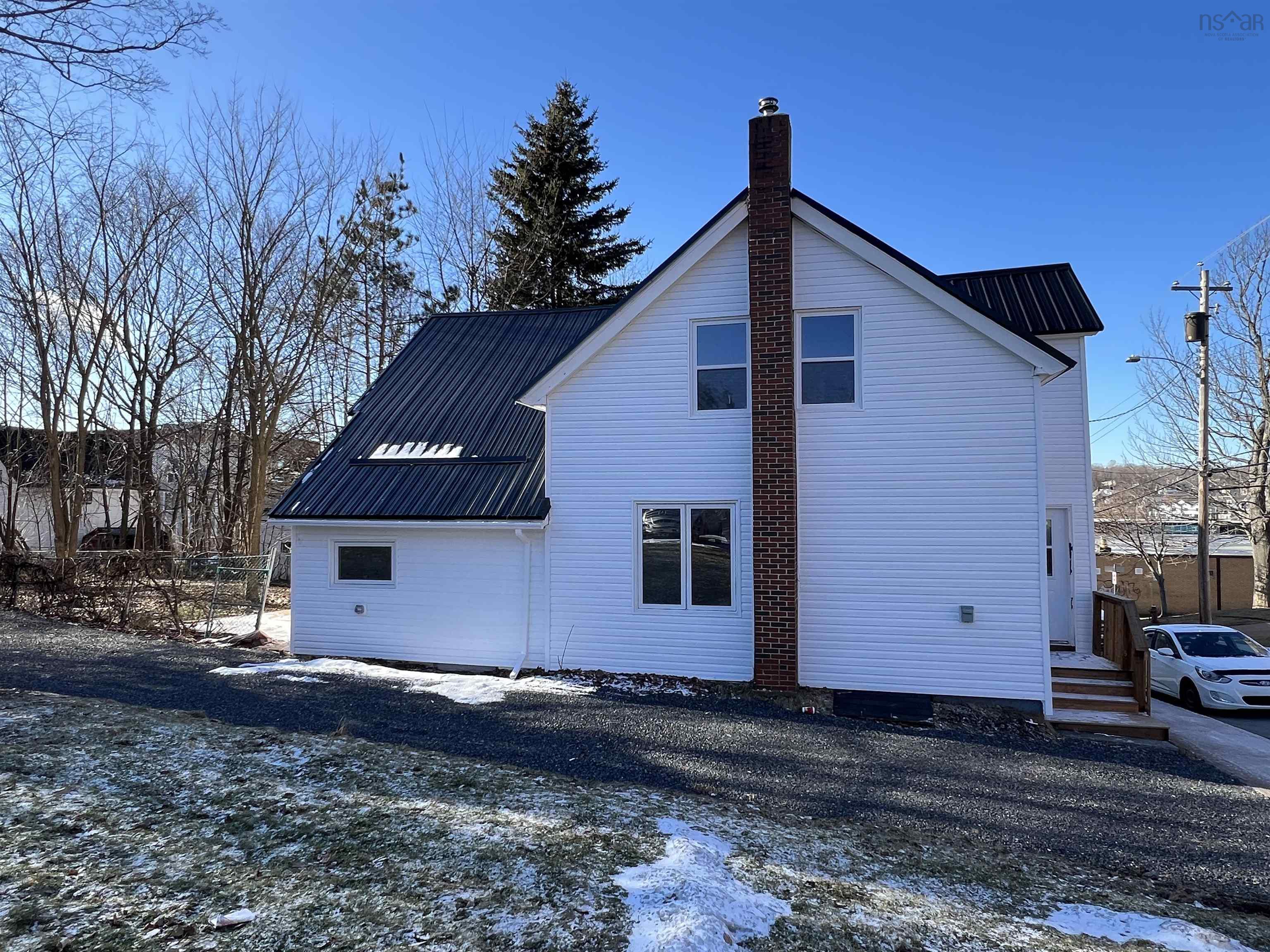 $349,900.00: 221 MacLean Street, New Glasgow
