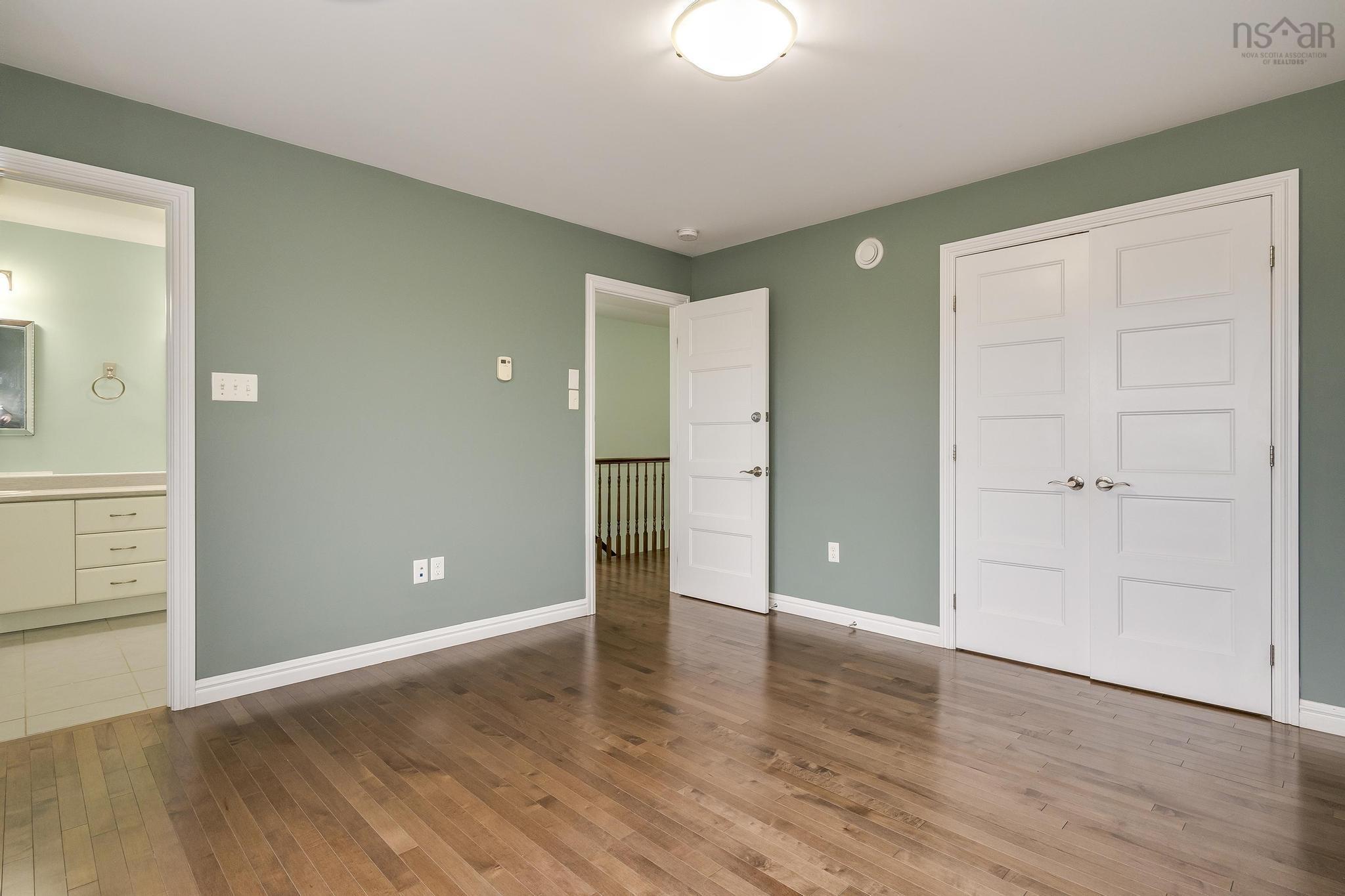$689,900.00: 34 Armenia Drive, Bedford