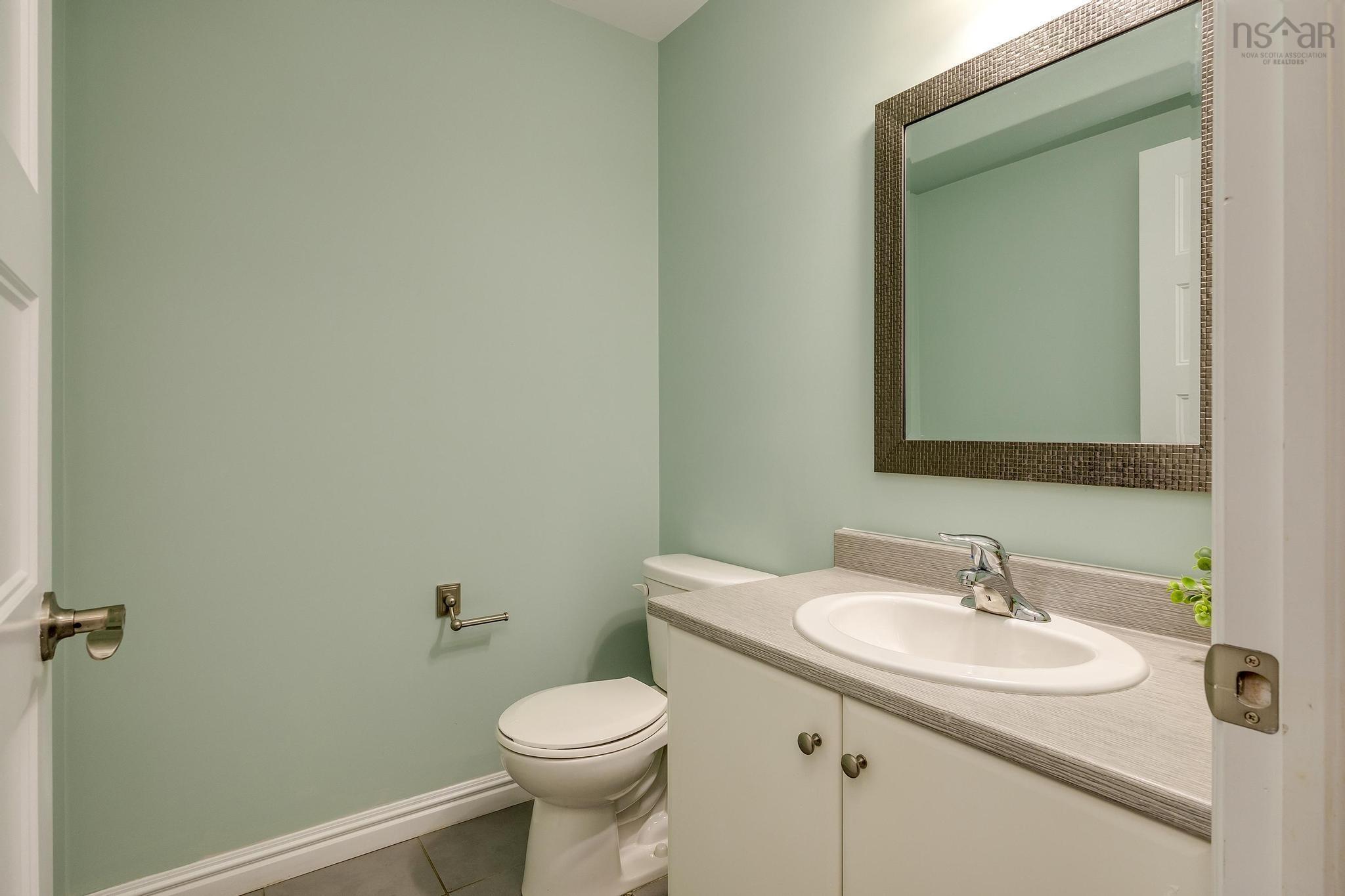 $689,900.00: 34 Armenia Drive, Bedford