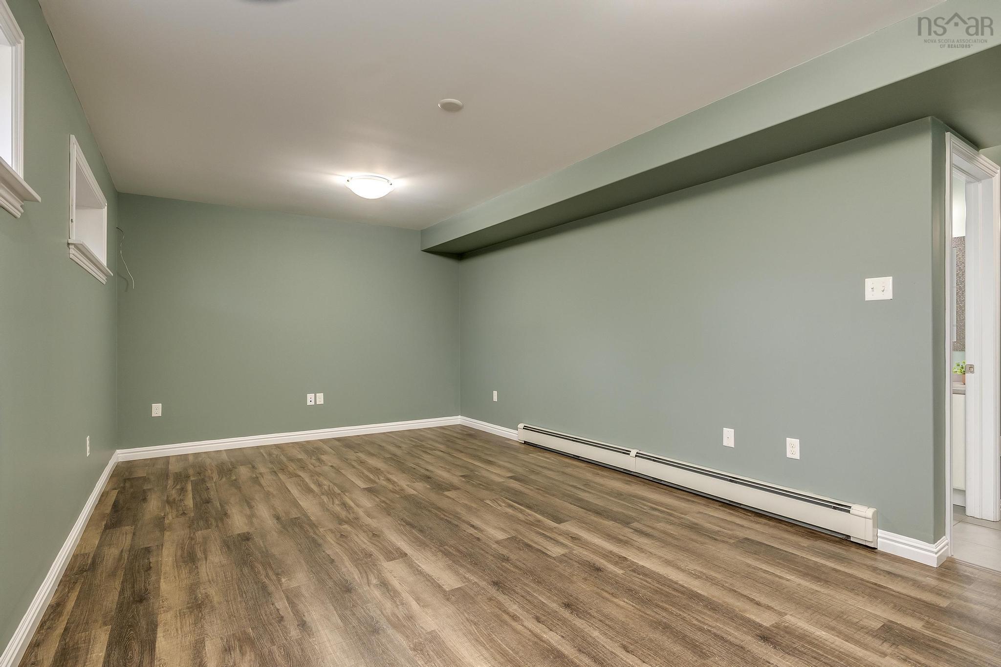 $689,900.00: 34 Armenia Drive, Bedford