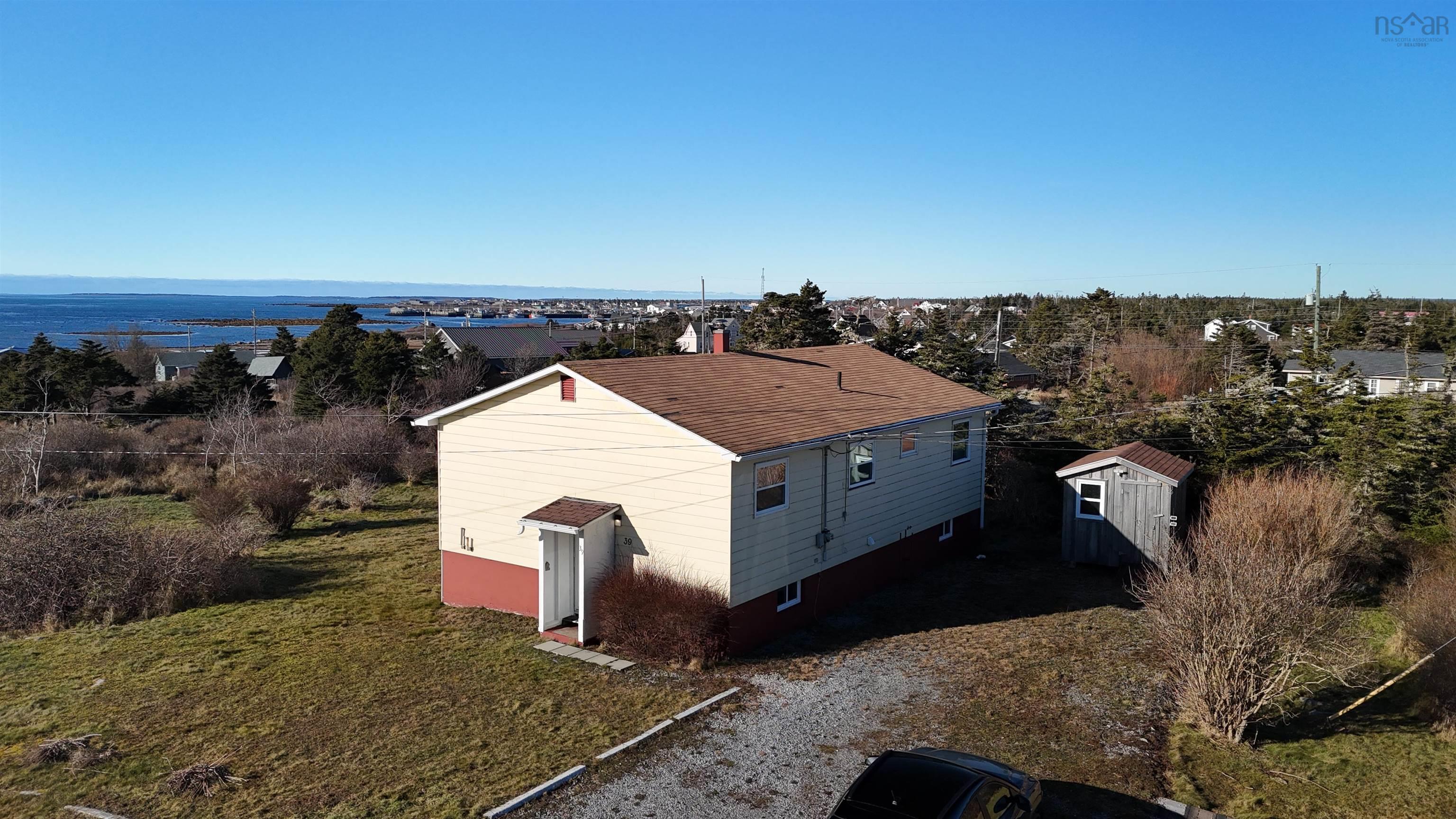 $220,000.00: 39 Robie Street, Clark's Harbour