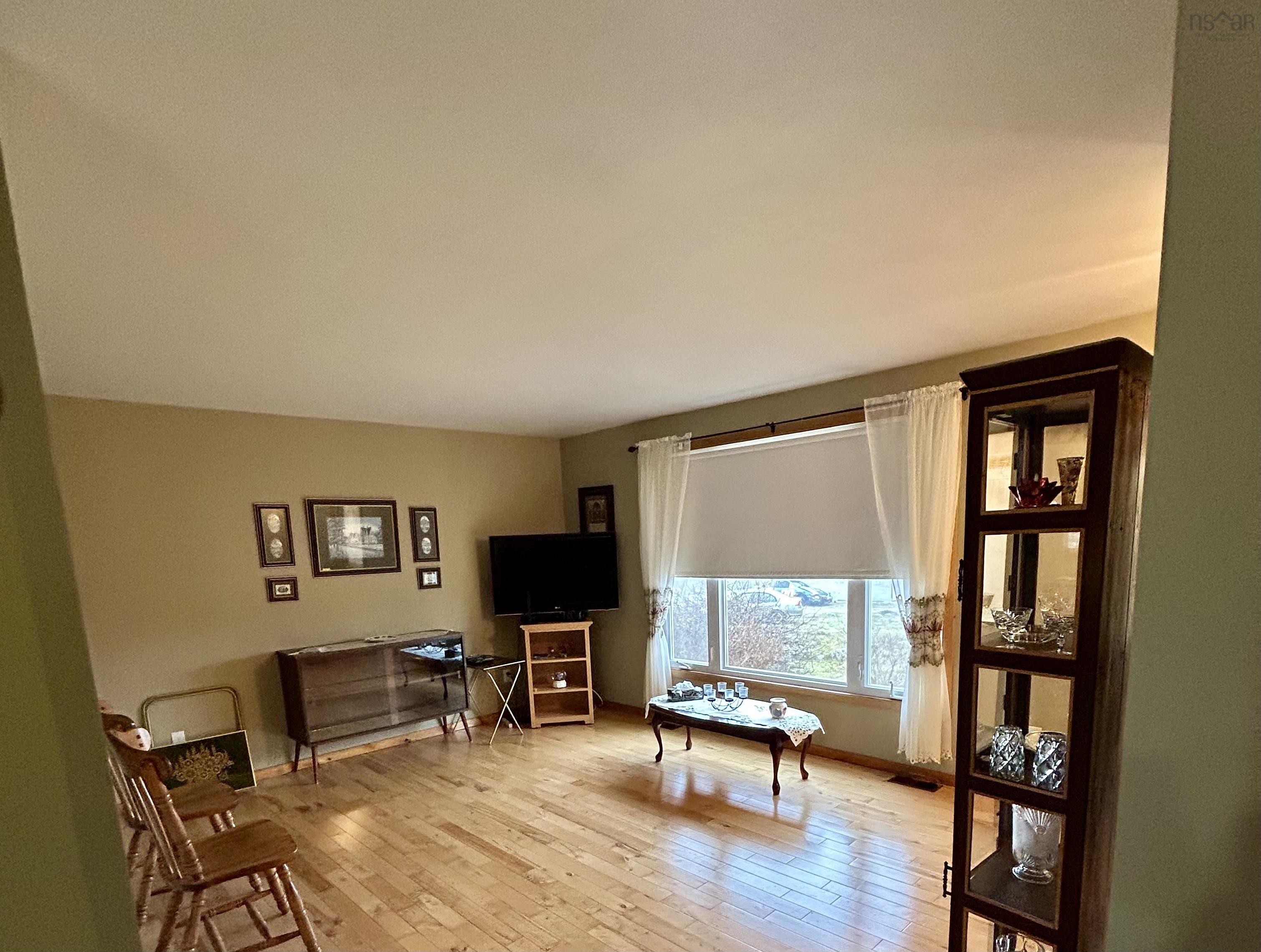 $220,000.00: 39 Robie Street, Clark