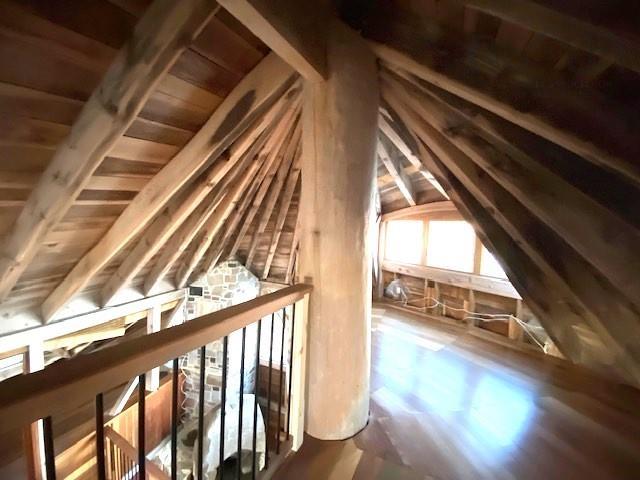$999,800.00: 139 Little Port L