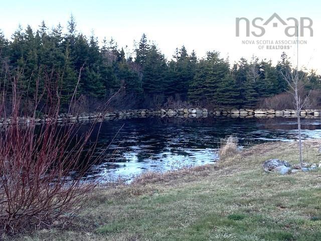 $999,800.00: 139 Little Port L