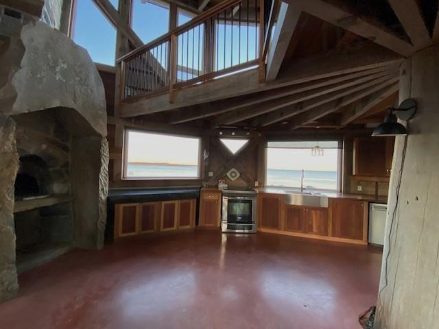 $999,800.00: 139 Little Port L