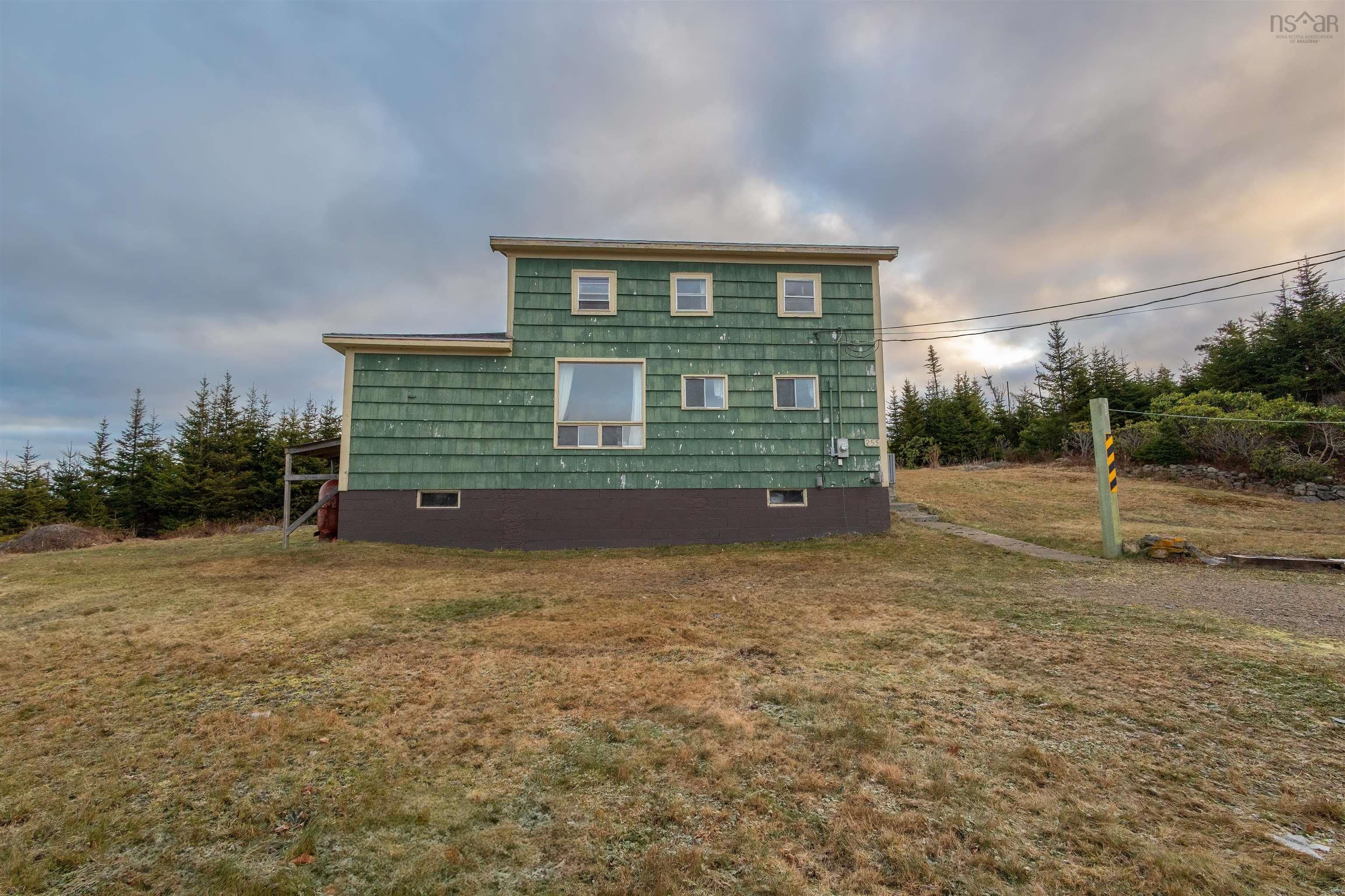$79,999.00: 255 Havenside Road, Louisbourg