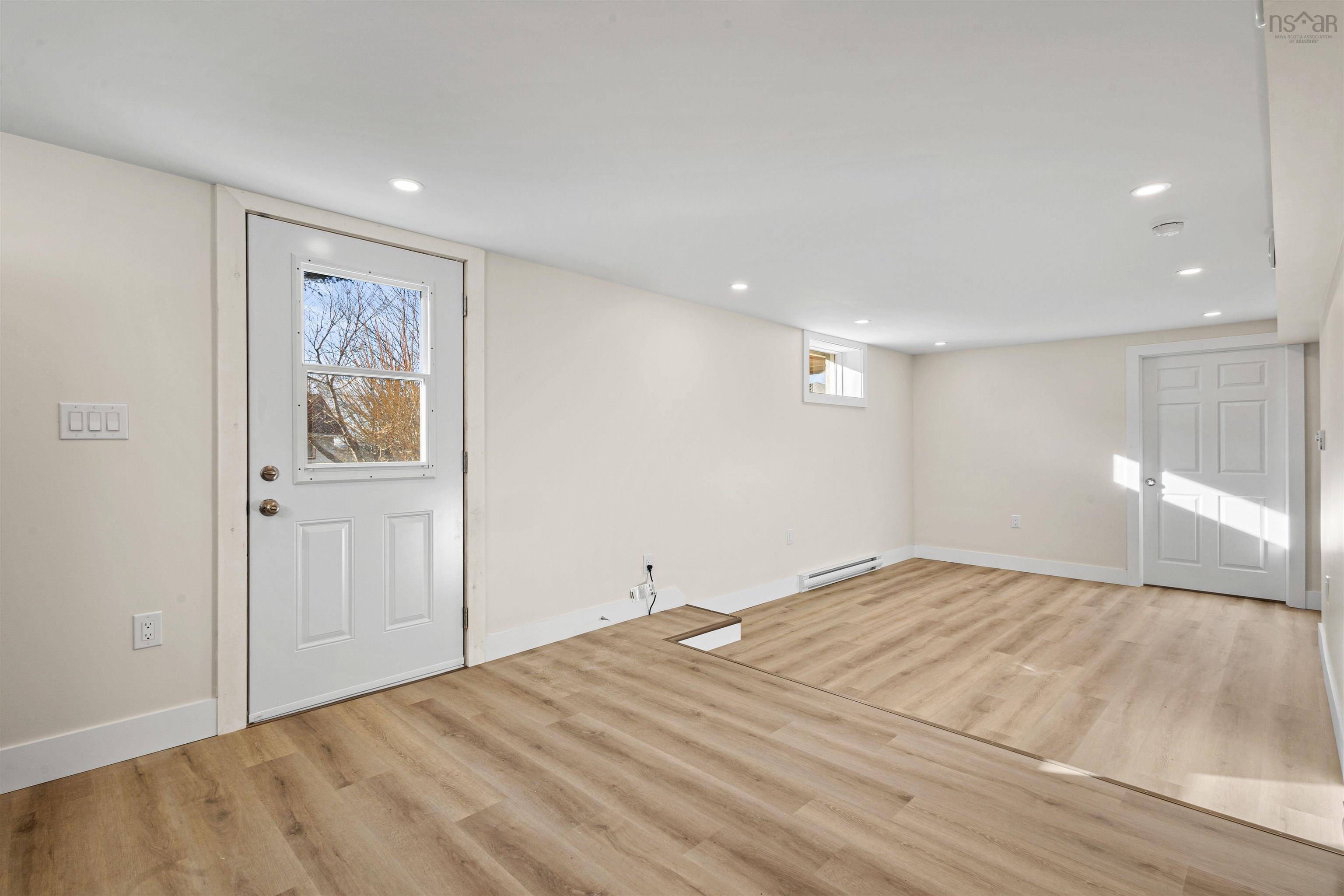 $595,000.00: 17 Brigadoon Avenue, Dartmouth