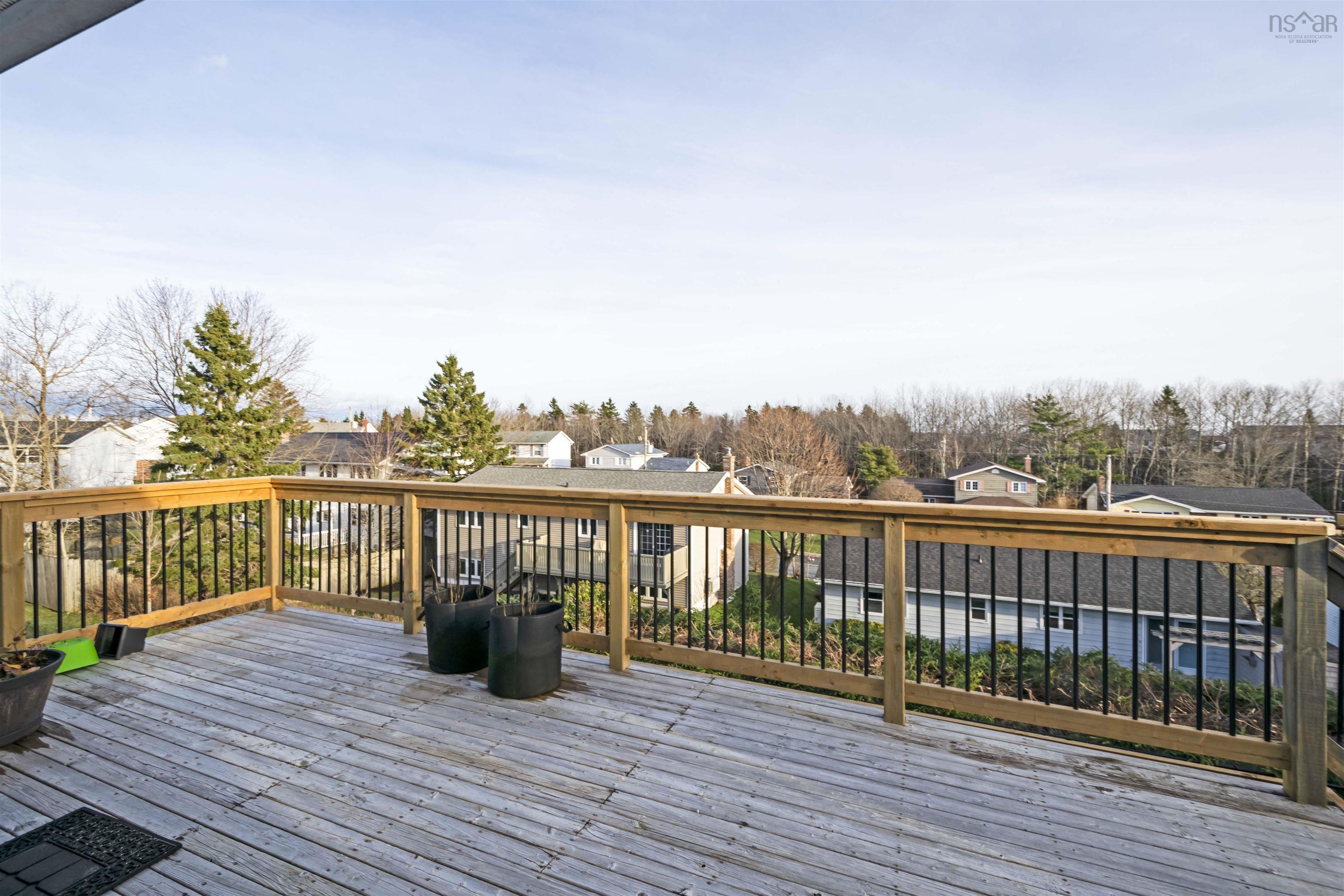 $640,000.00: 671 Basinview Drive, Bedford