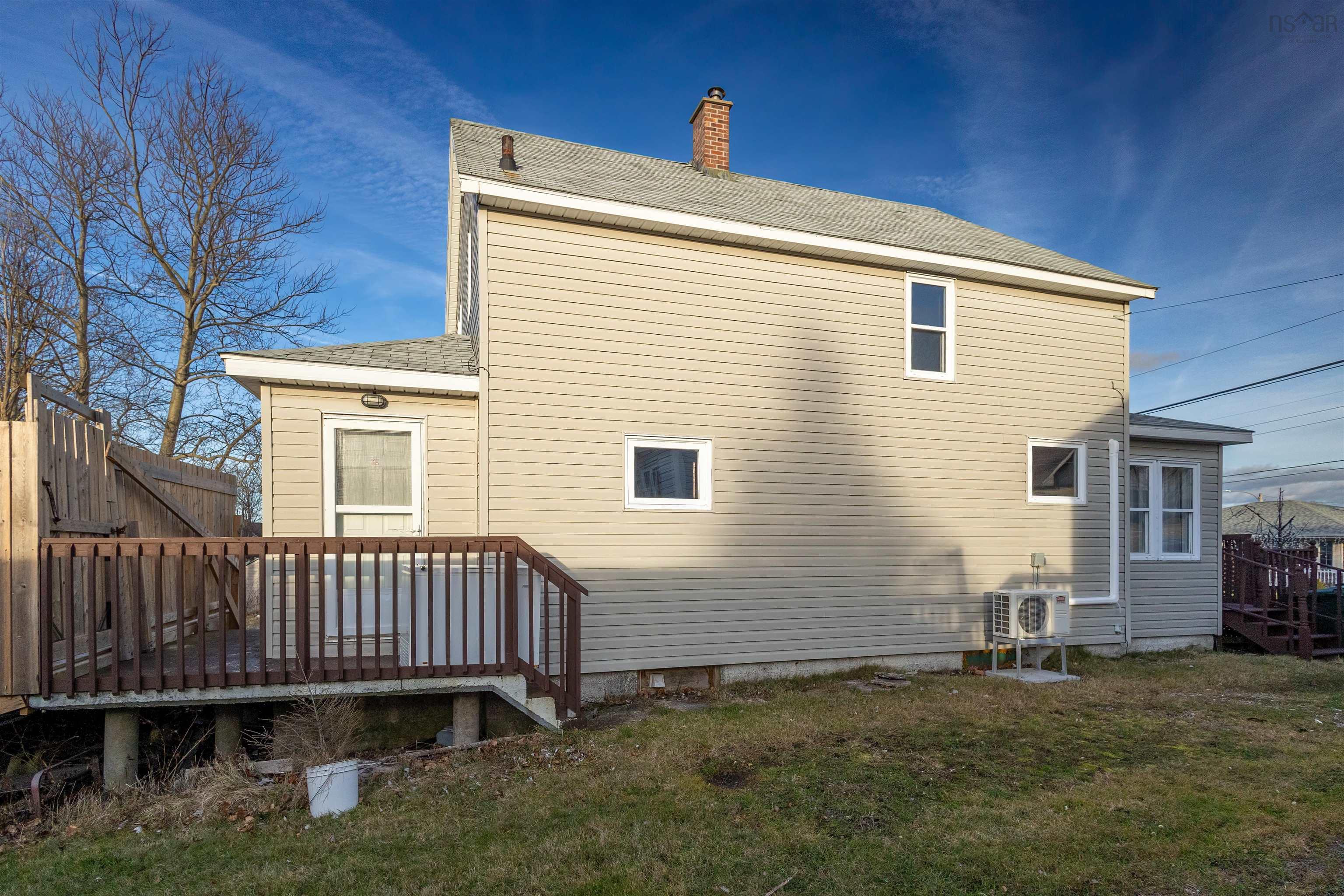 $204,000.00: 405 Hudson Street, New Waterford