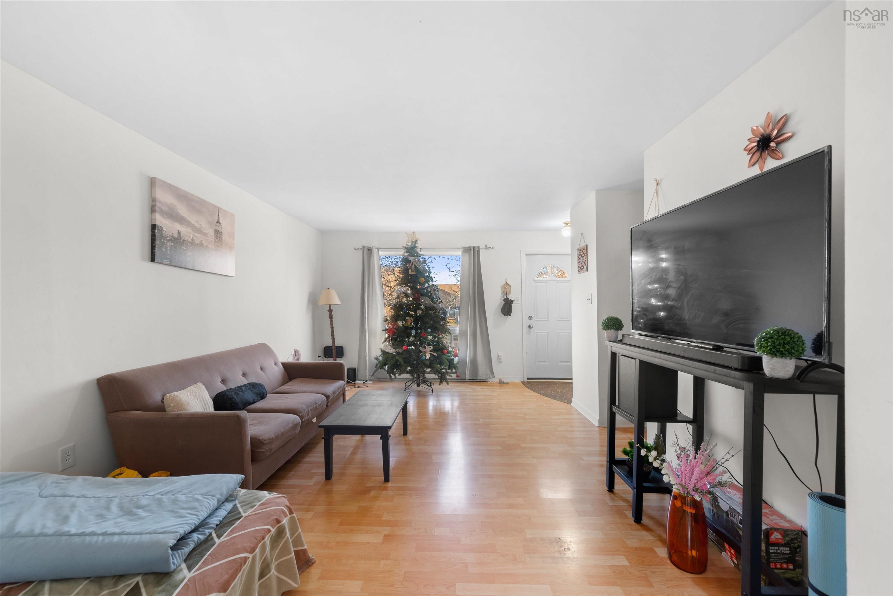 $570,000.00: 312 Morton Street, North Kentville