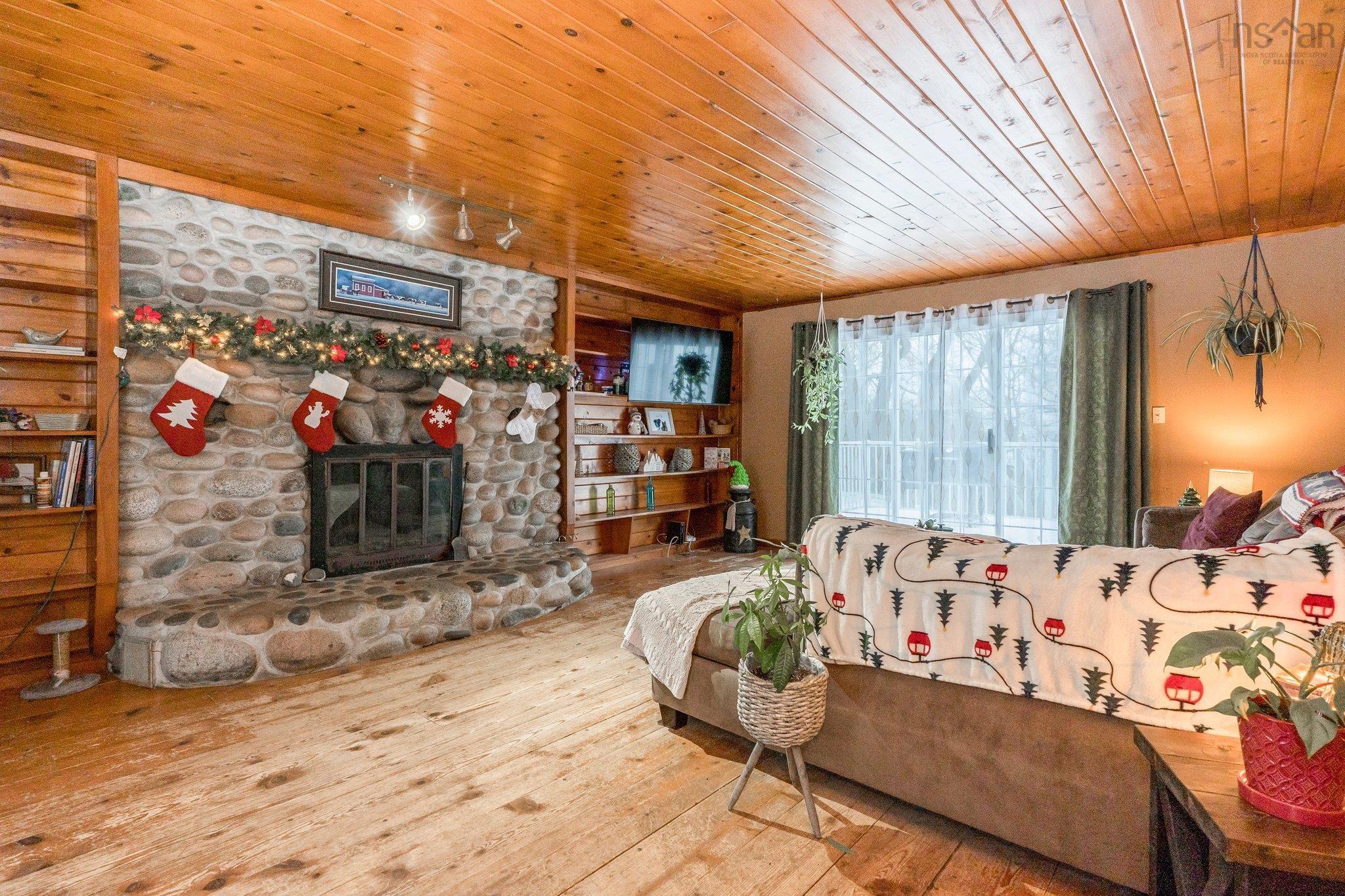 $5,850,000.00: 894 Morden Road, Weltons Corner