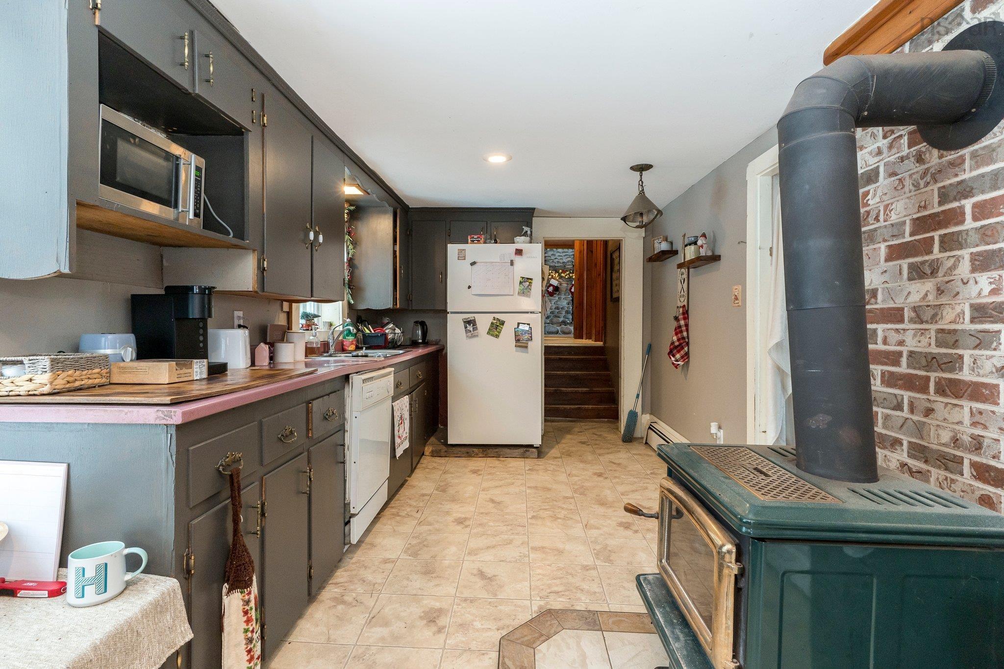 $5,850,000.00: 894 Morden Road, Weltons Corner