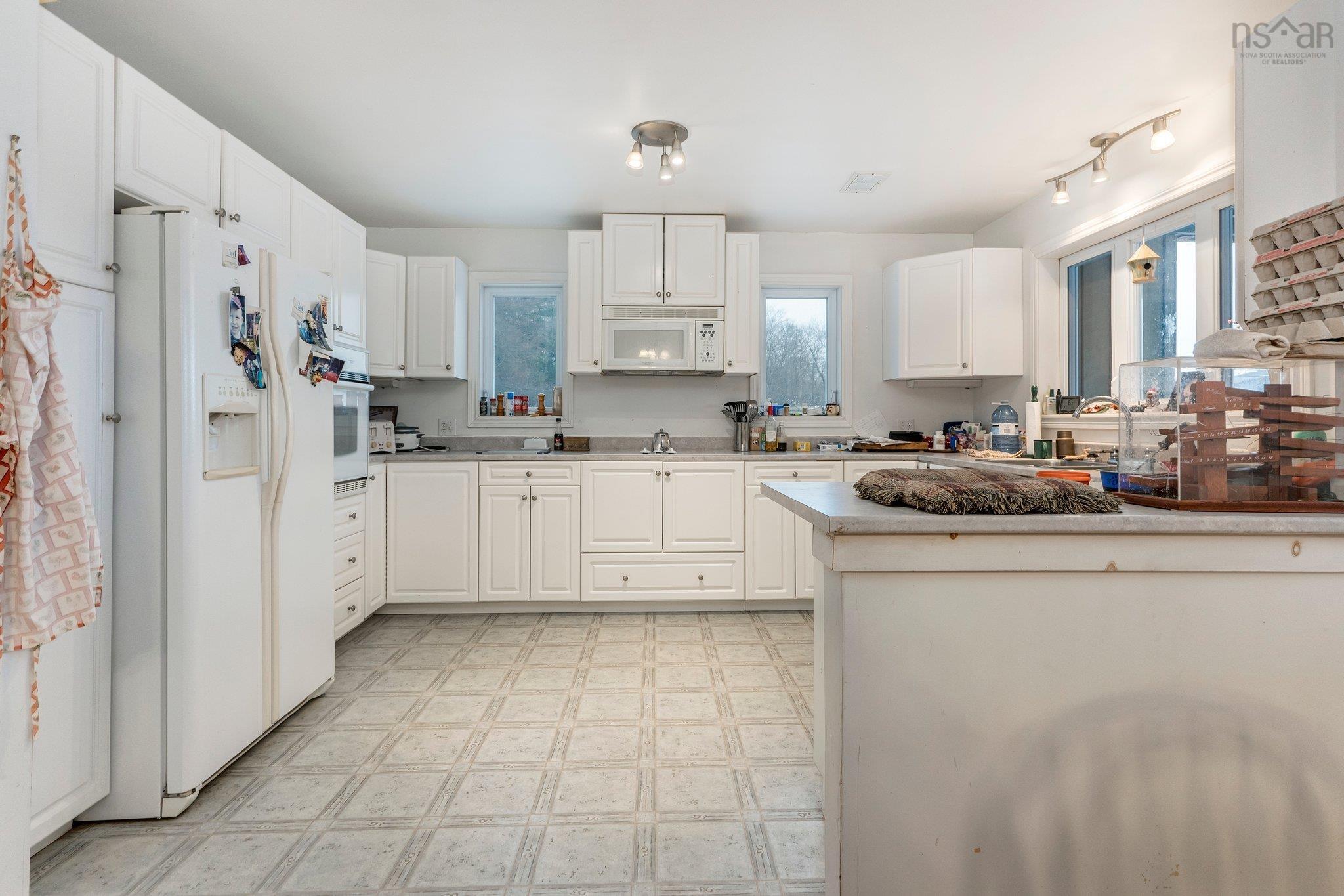 $5,850,000.00: 894 Morden Road, Weltons Corner