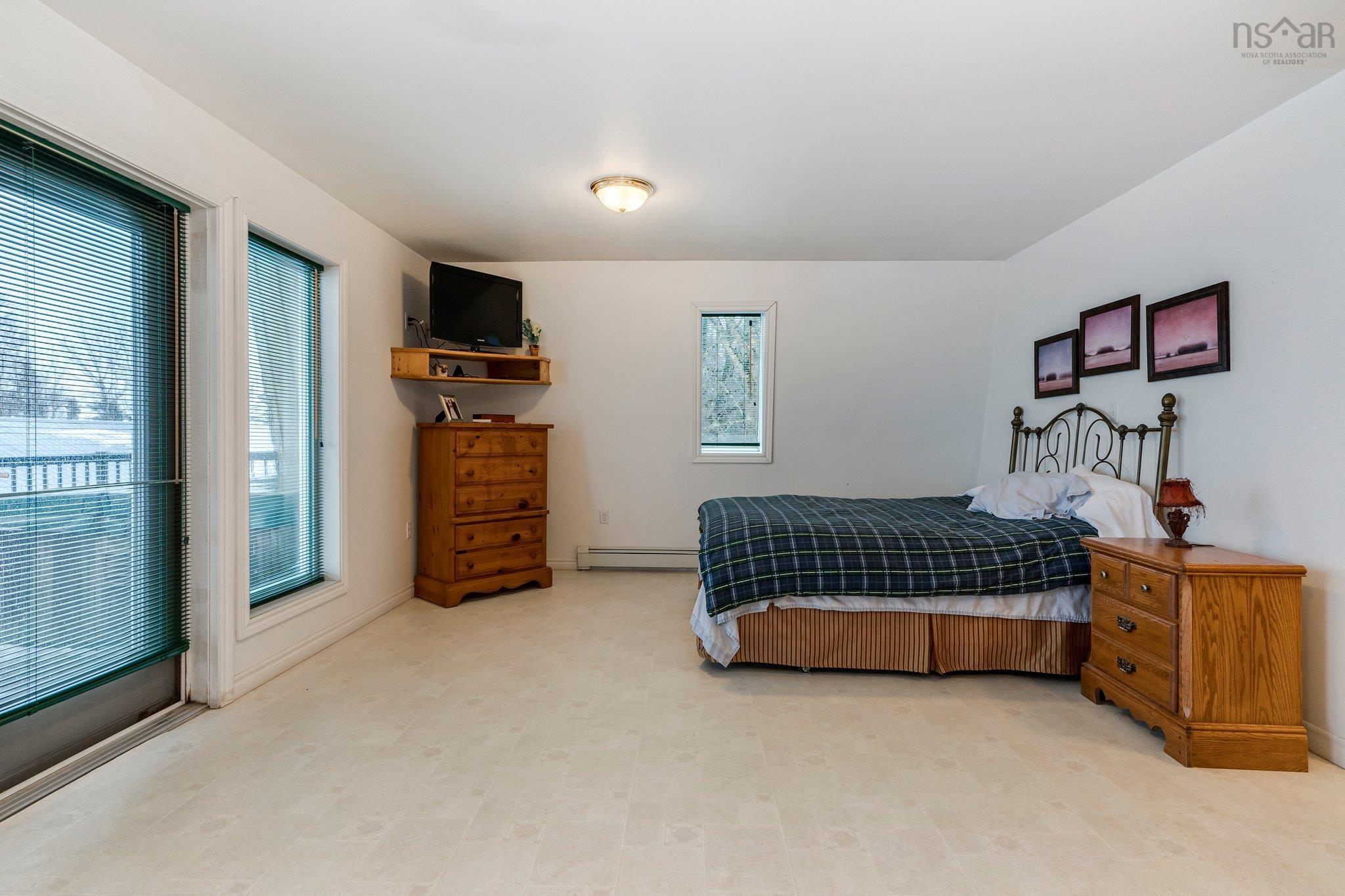 $5,850,000.00: 894 Morden Road, Weltons Corner