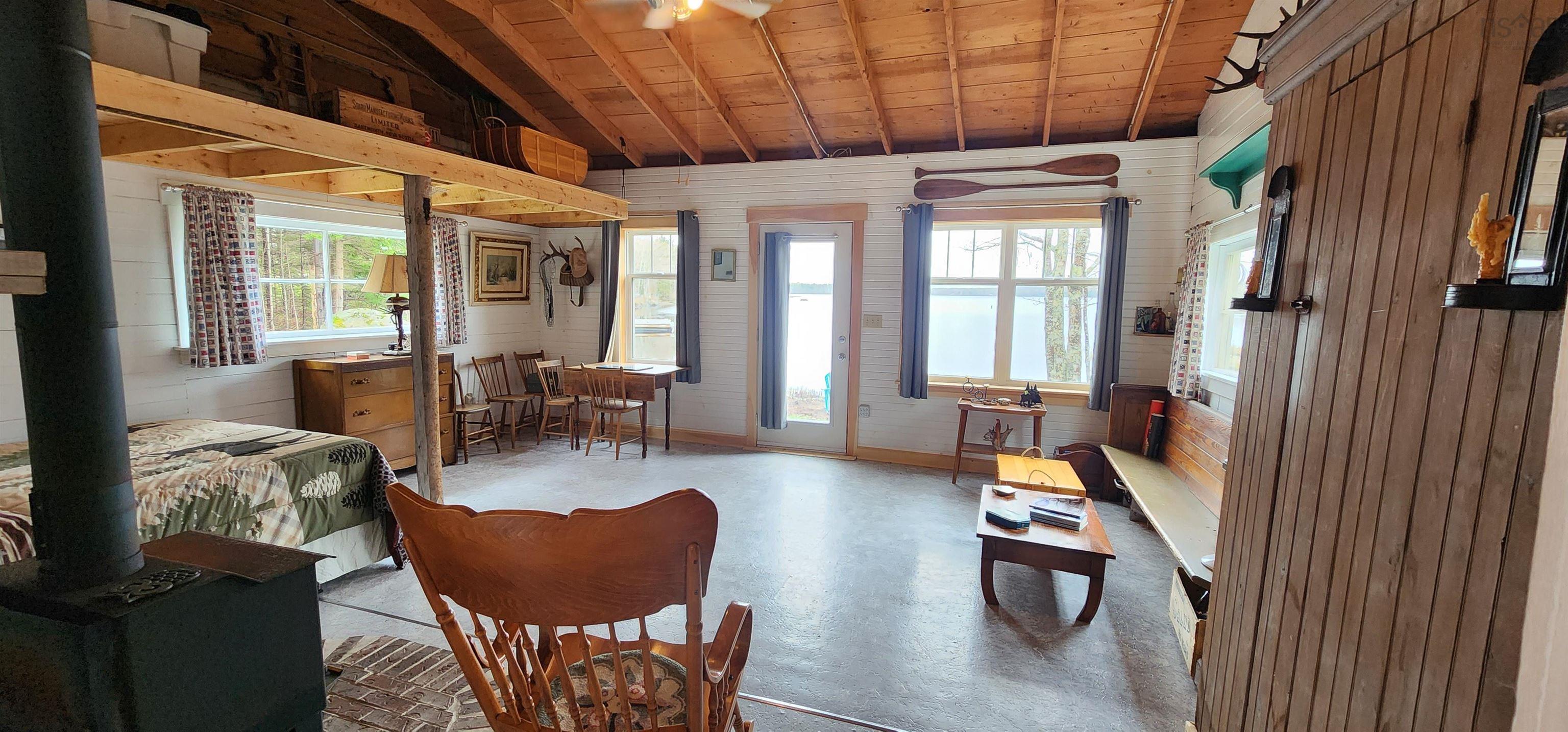 $169,900.00: 55 Lake Shore Drive, North Range
