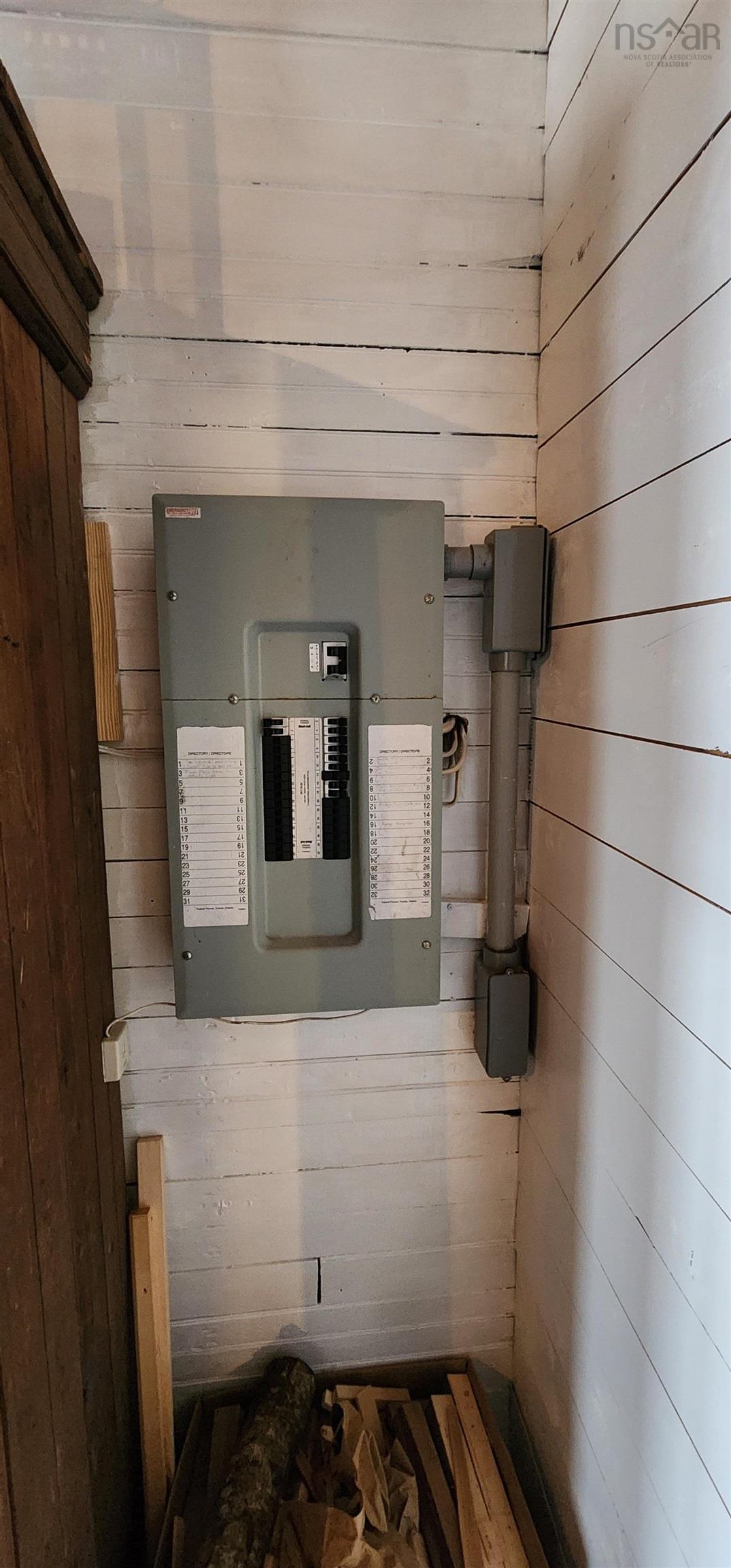 $169,900.00: 55 Lake Shore Drive, North Range
