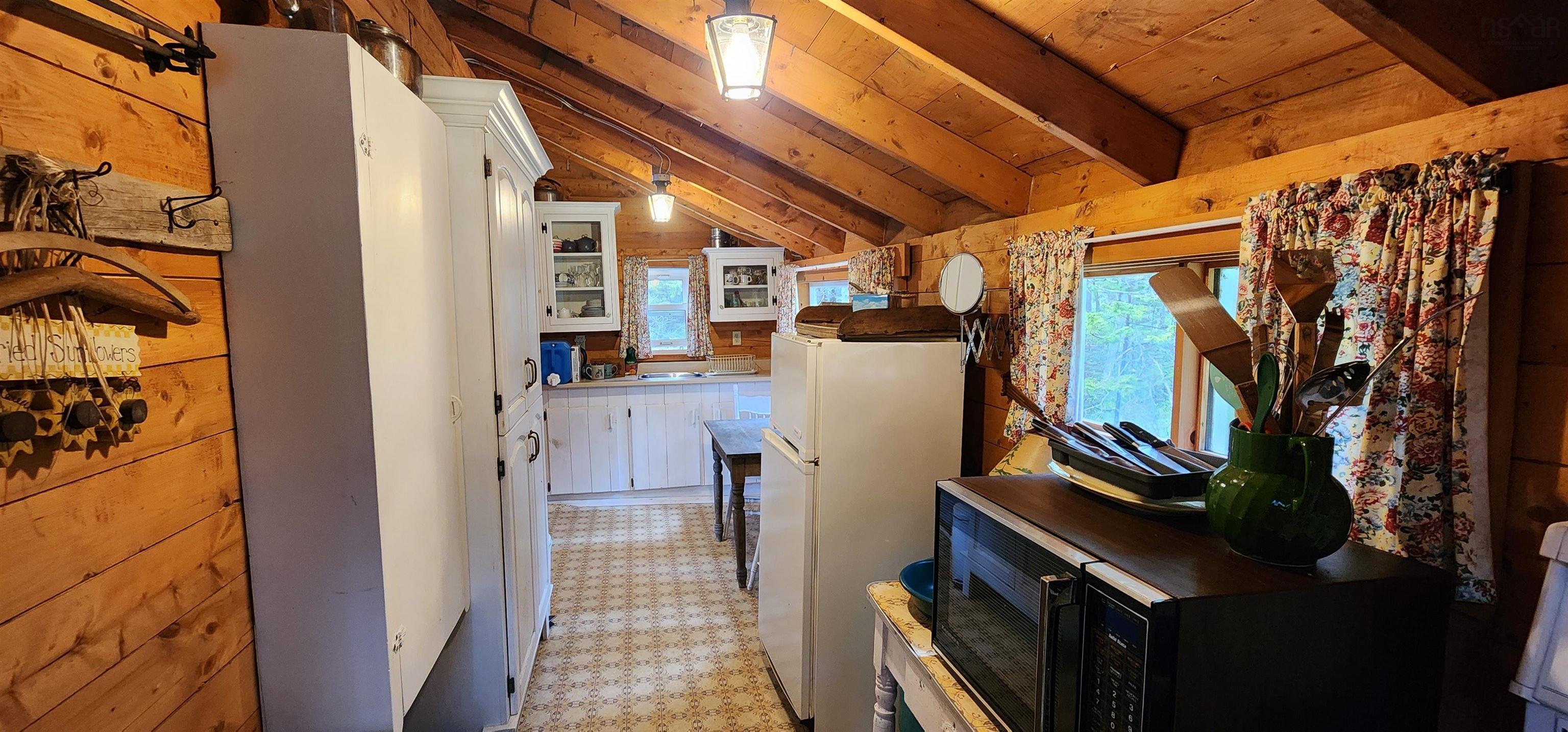 $169,900.00: 55 Lake Shore Drive, North Range