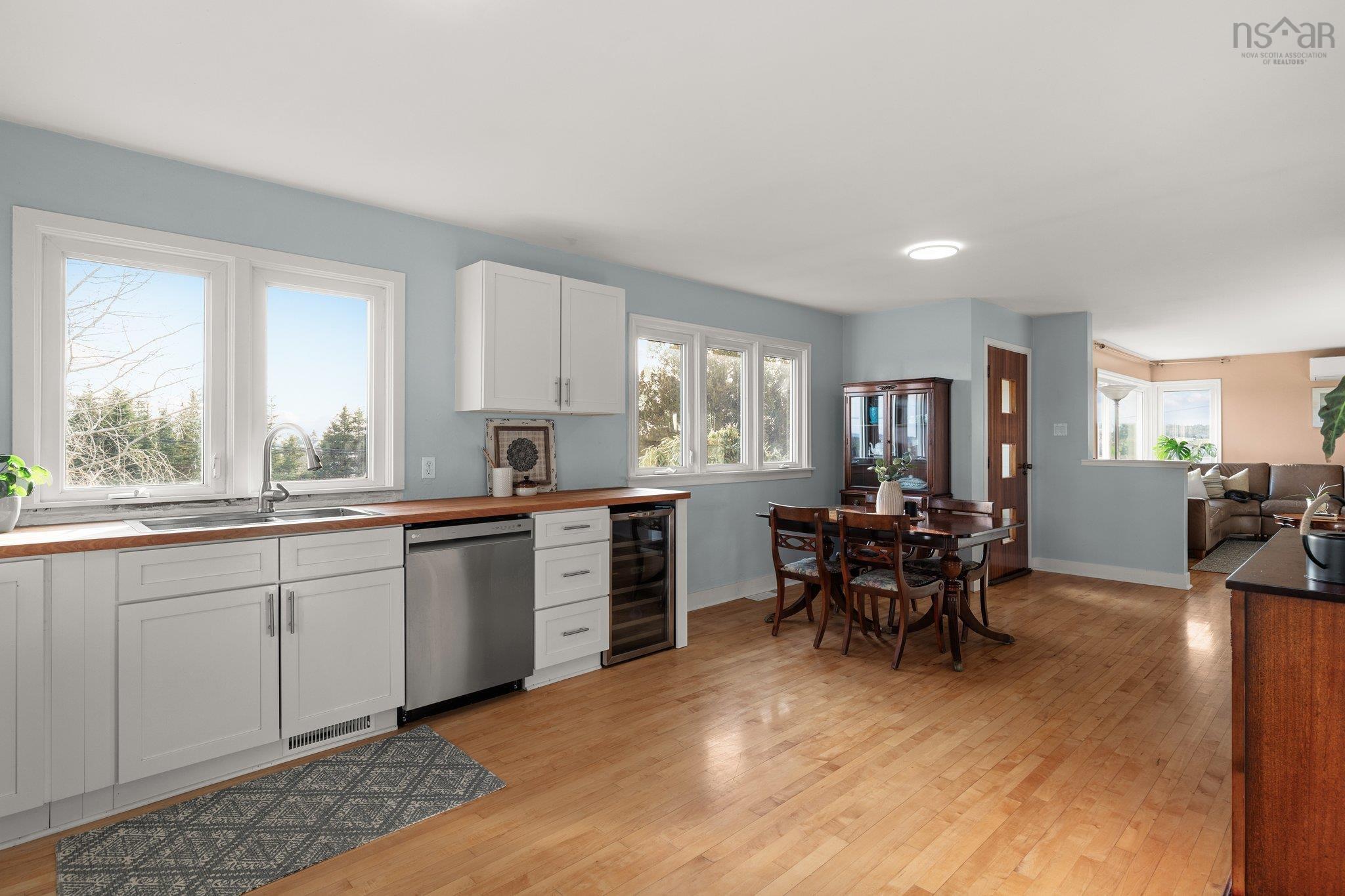 $562,500.00: 2 Westview Drive, Lawrencetown