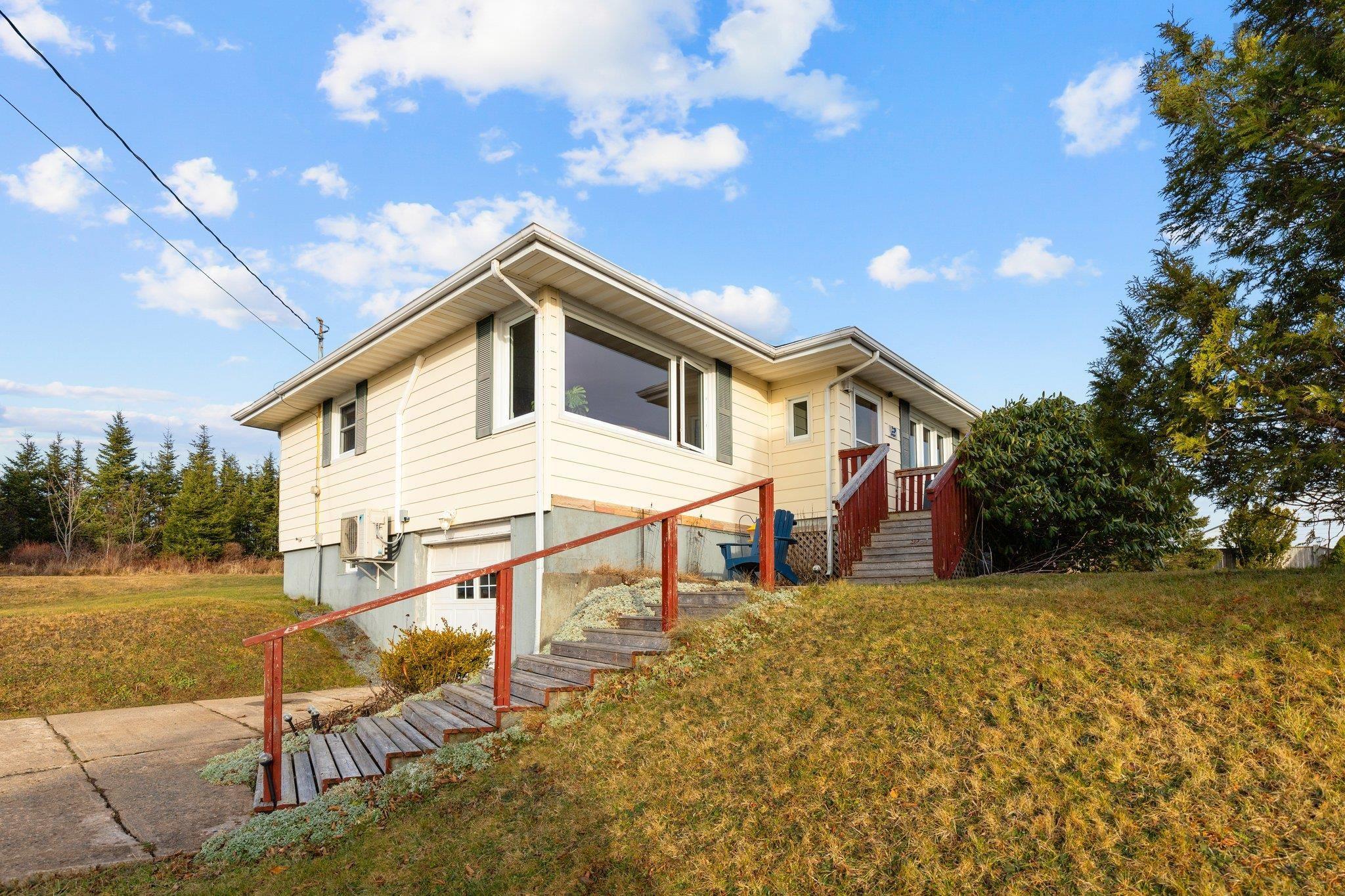 $562,500.00: 2 Westview Drive, Lawrencetown