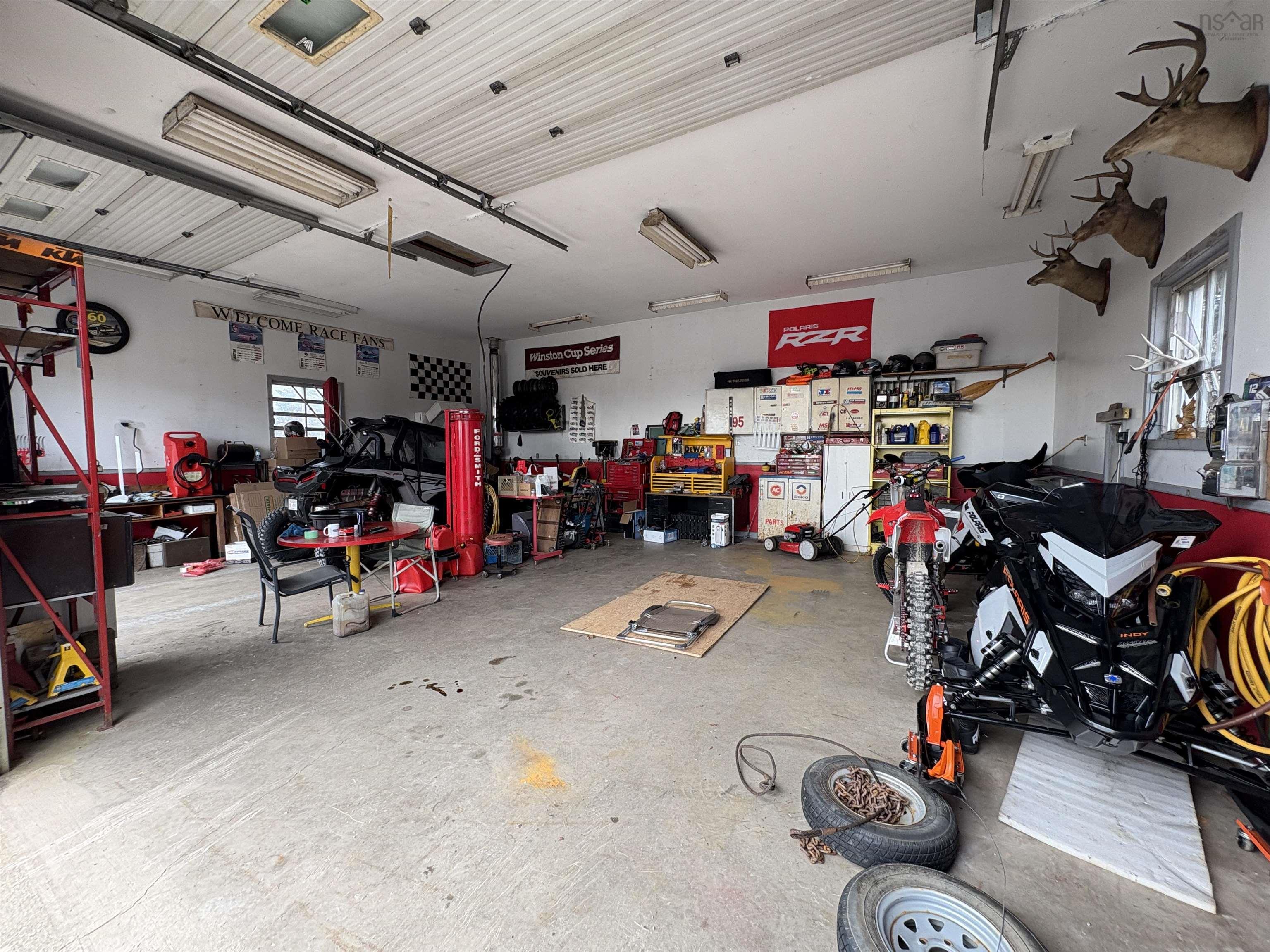 $562,500.00: 2 Westview Drive, Lawrencetown