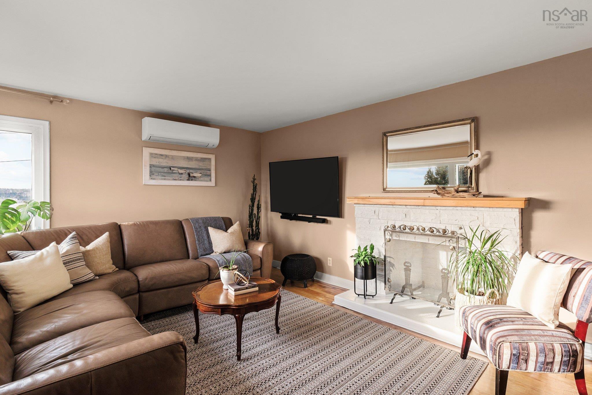 $562,500.00: 2 Westview Drive, Lawrencetown