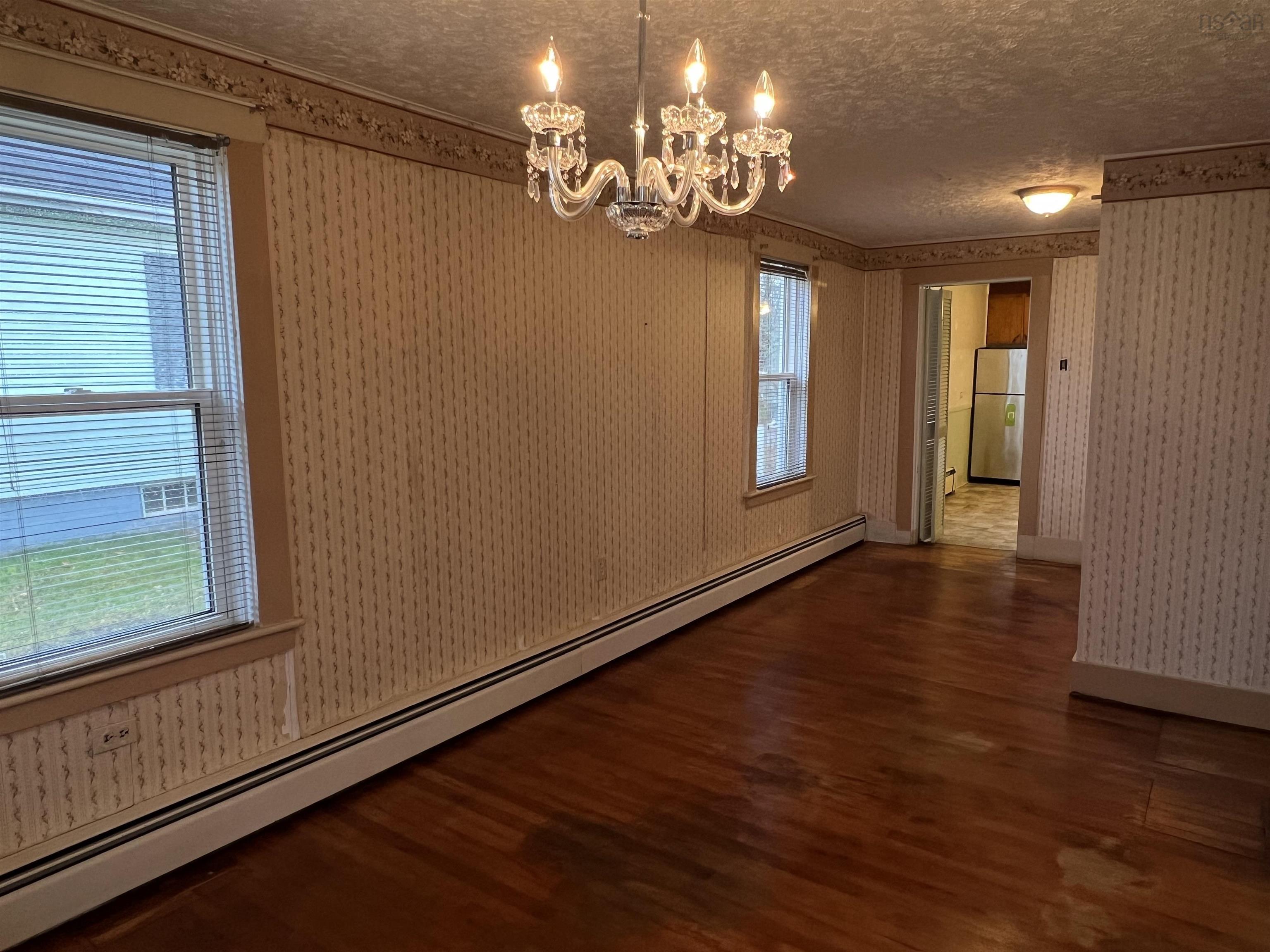 $149,000.00: 20 High Street, Plymouth