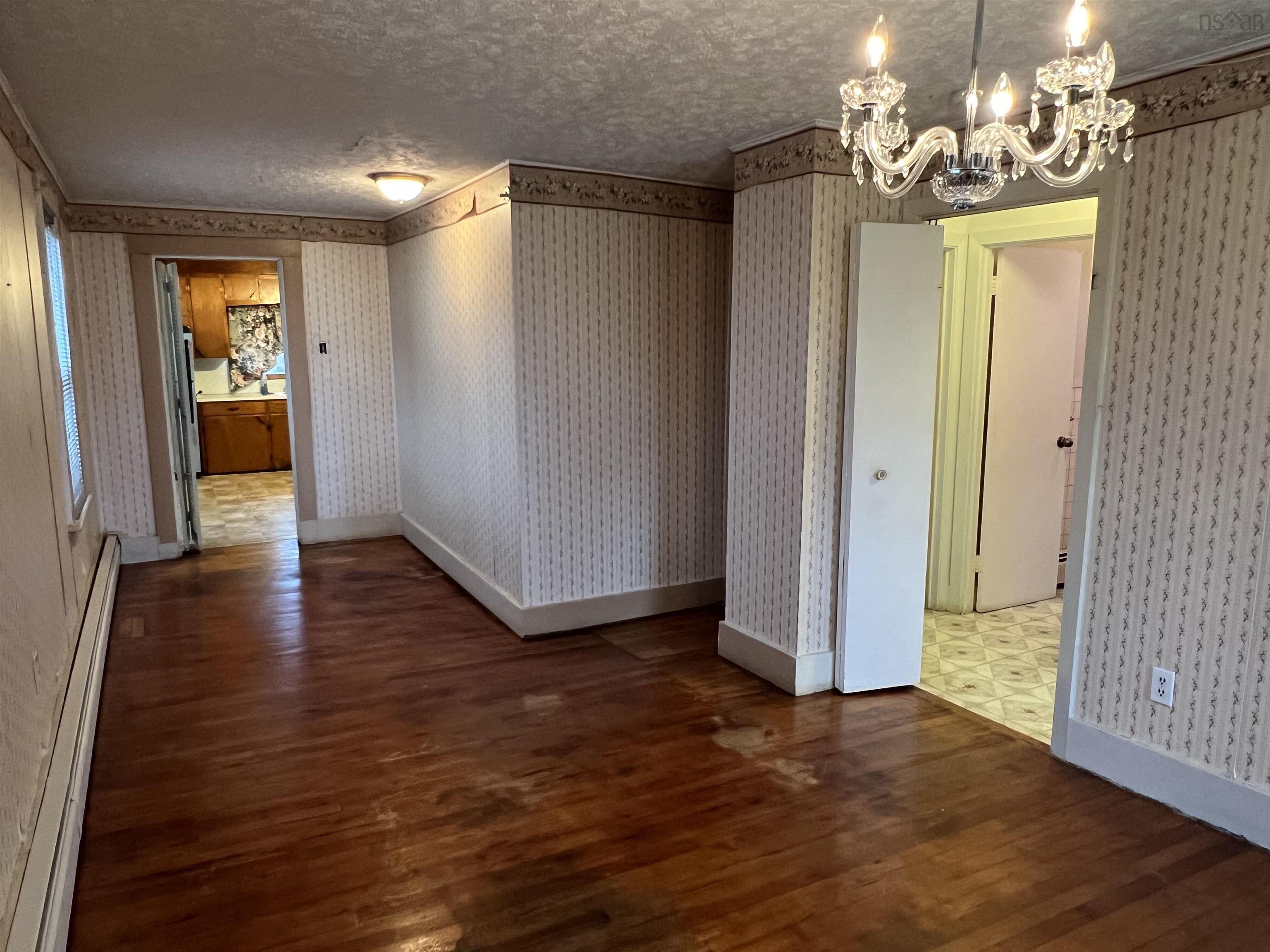$149,000.00: 20 High Street, Plymouth
