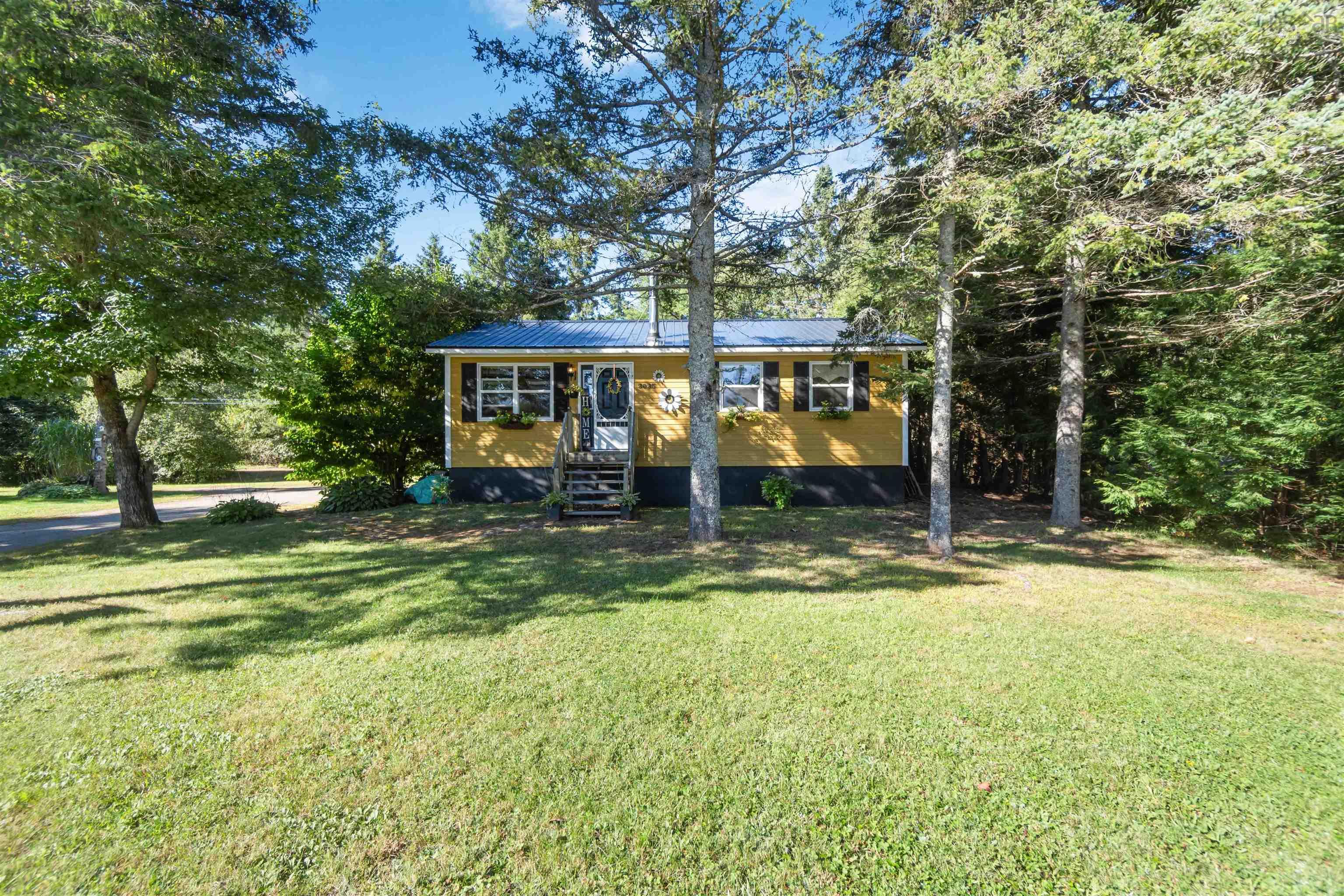 $319,900.00: 9095 Highway 10, Nictaux