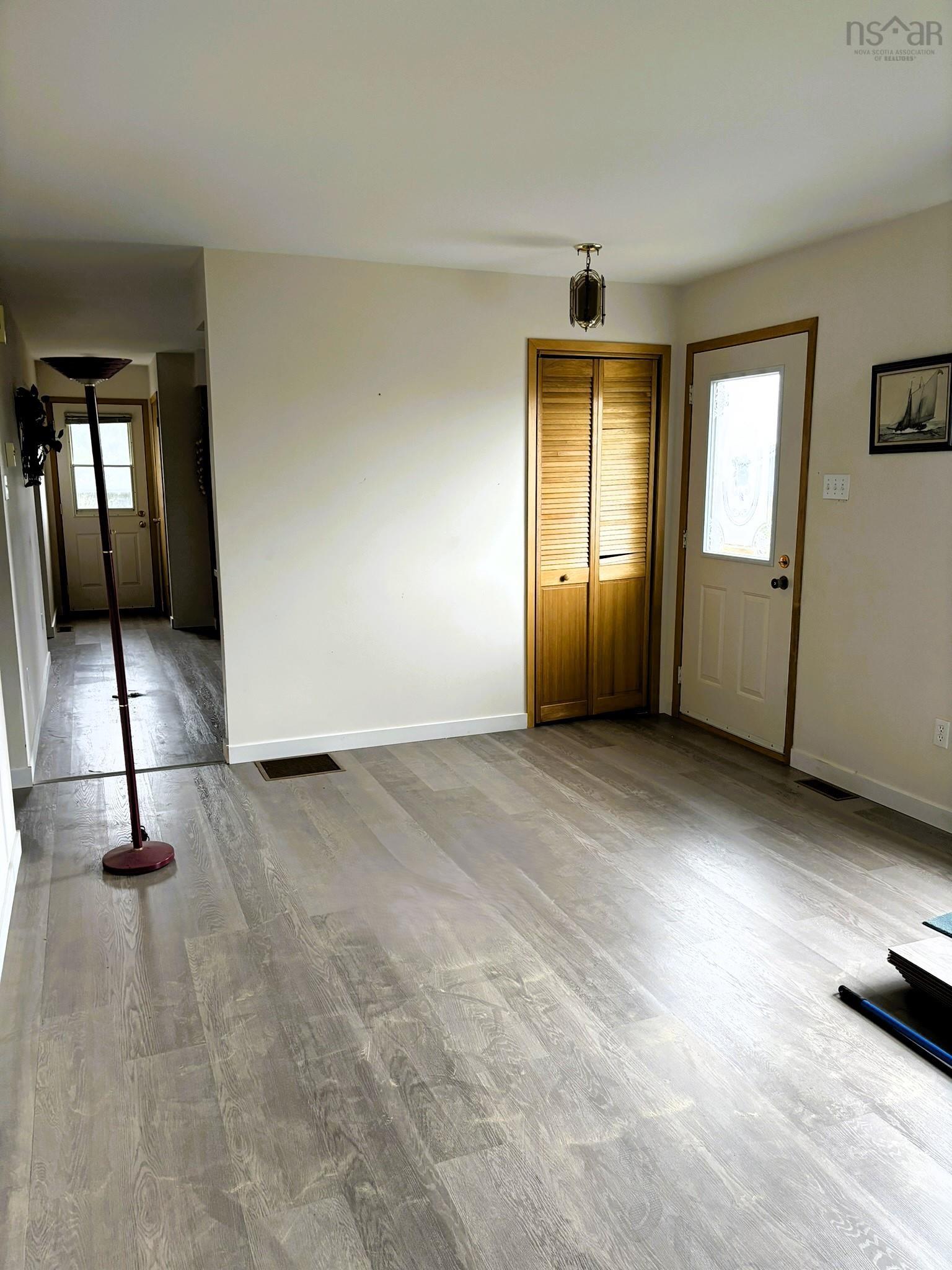 $239,900.00: 8013 Hwy#209 Highway, Wards Brook