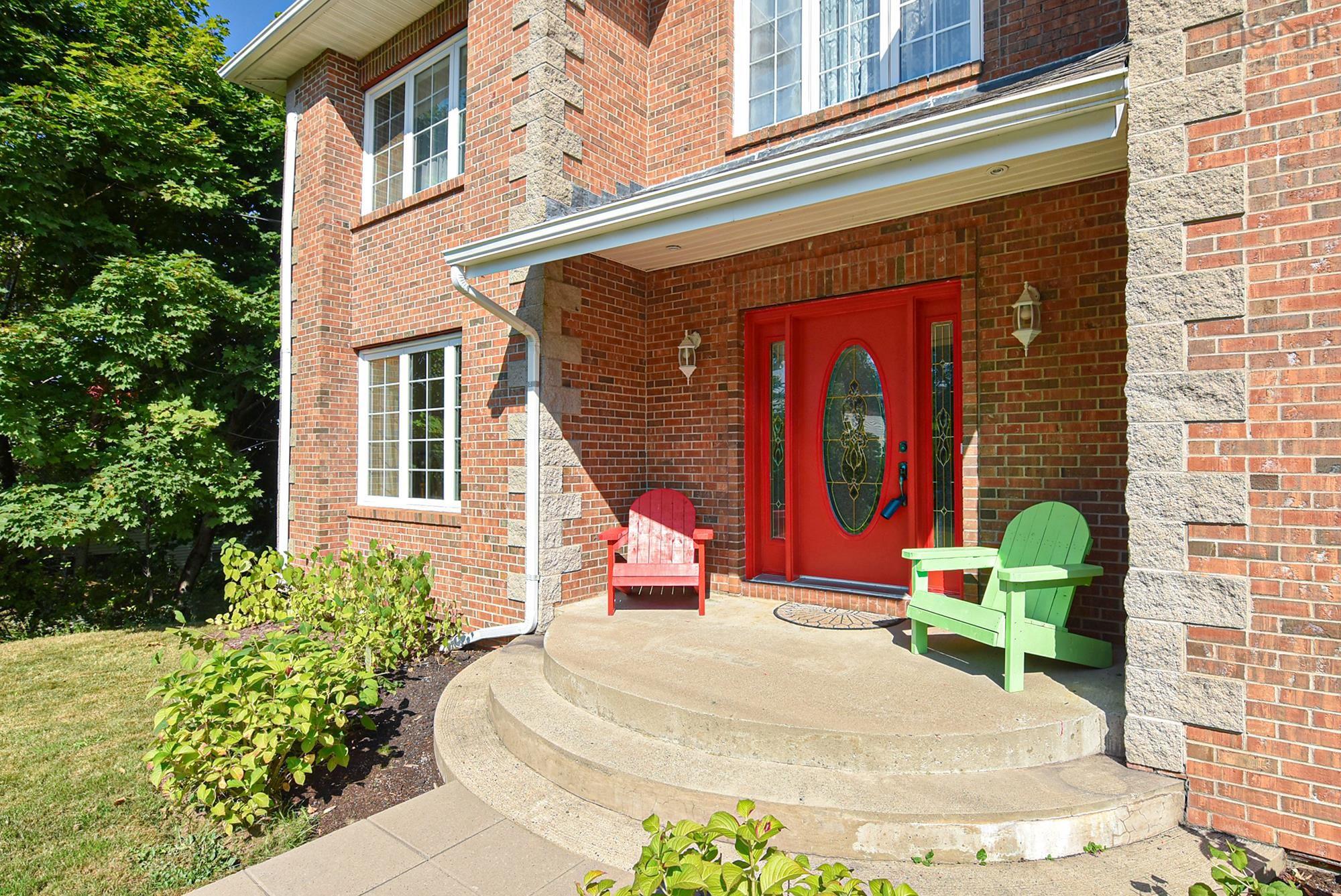 $599,999.00: 10 Tully Avenue, Shubenacadie
