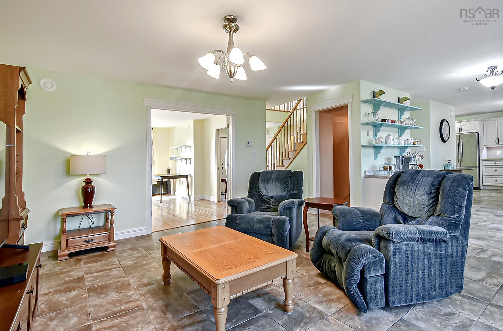 $599,999.00: 10 Tully Avenue, Shubenacadie