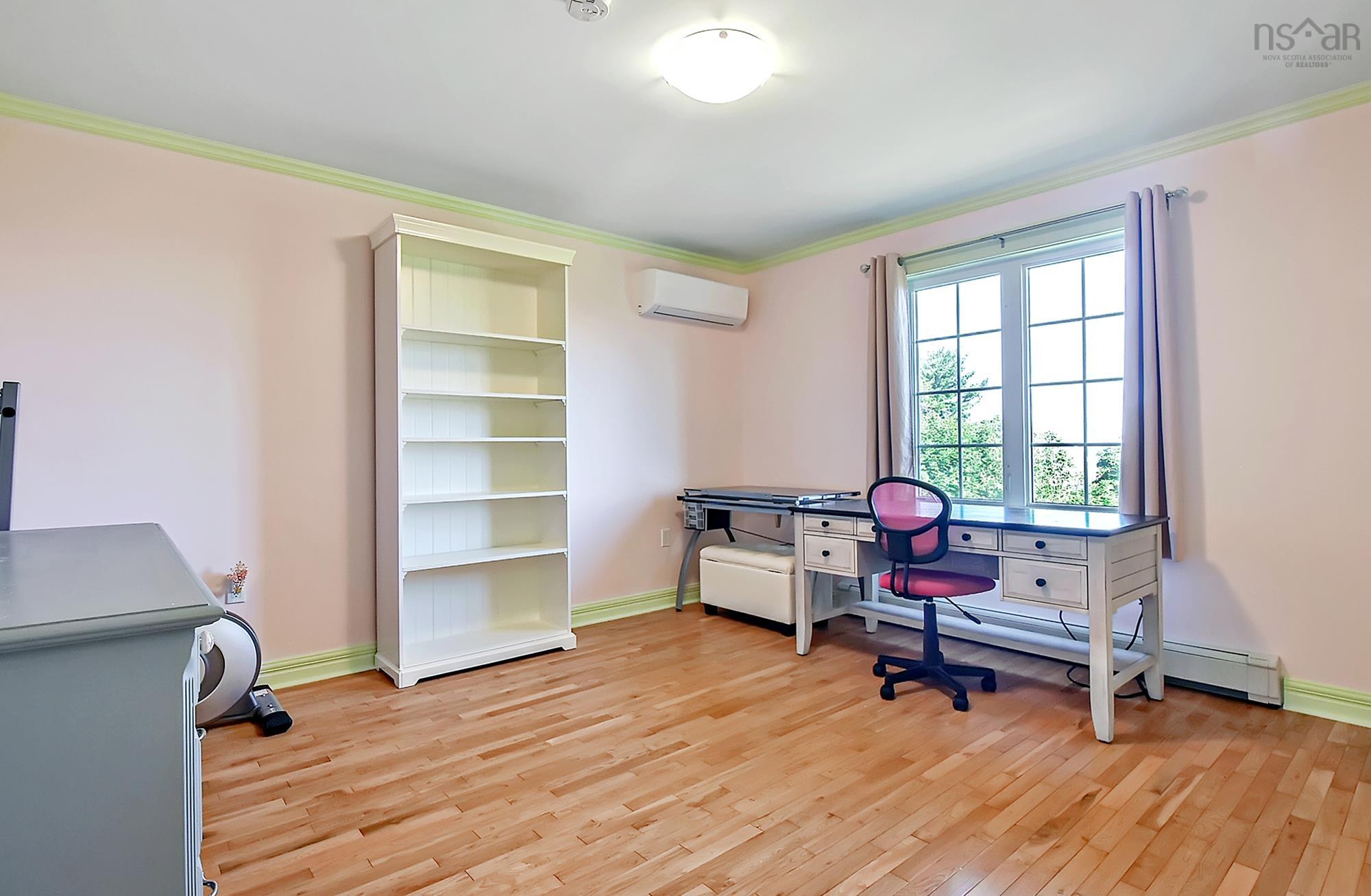 $599,999.00: 10 Tully Avenue, Shubenacadie