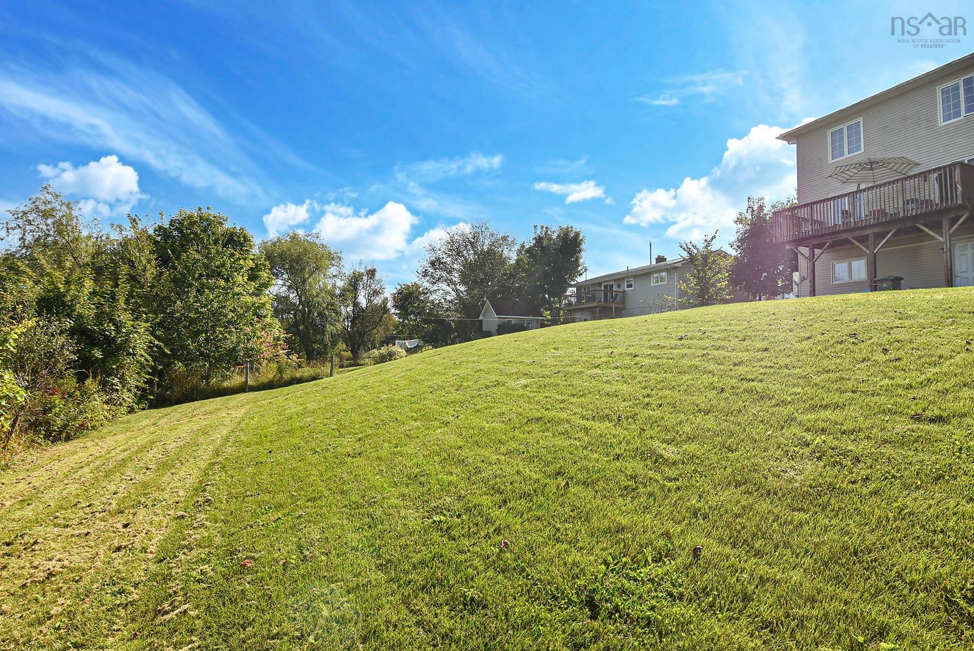 $599,999.00: 10 Tully Avenue, Shubenacadie
