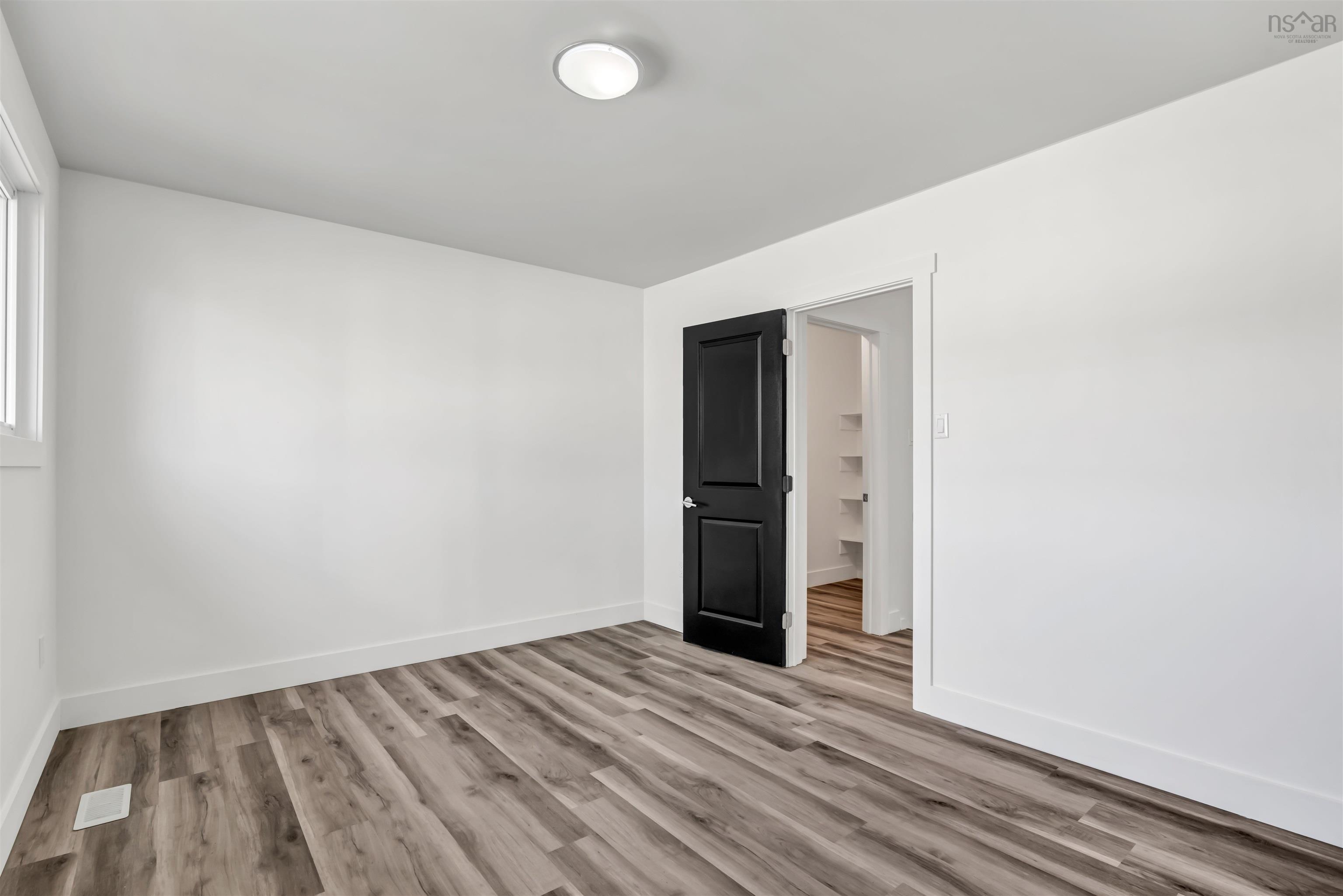$629,900.00: 13-13A Ruben Court, Dartmouth
