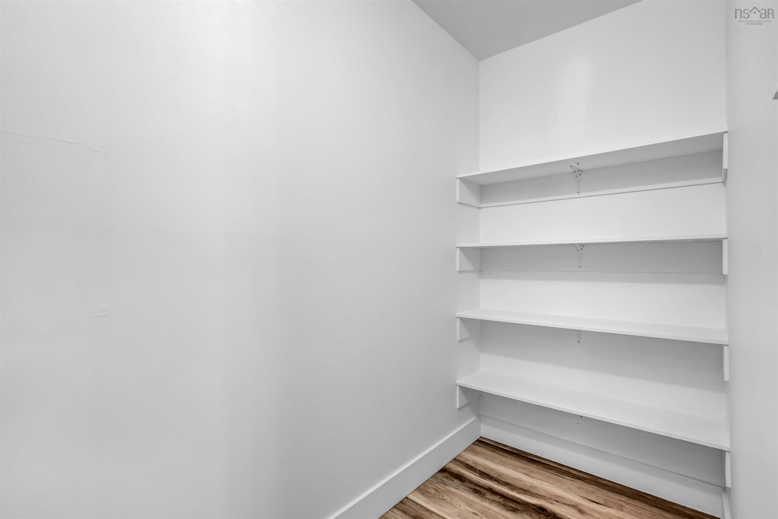 $629,900.00: 13-13A Ruben Court, Dartmouth
