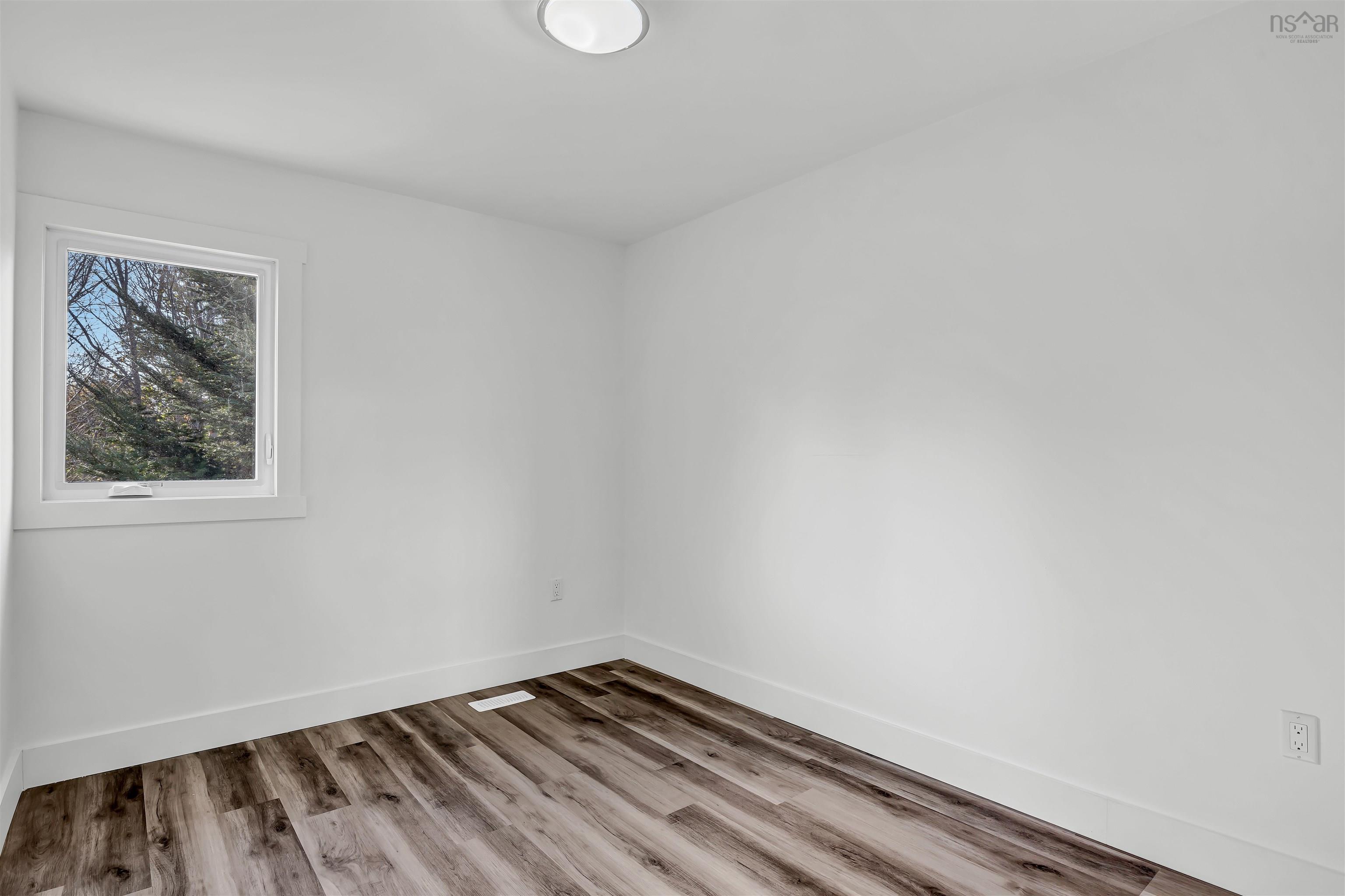 $629,900.00: 13-13A Ruben Court, Dartmouth