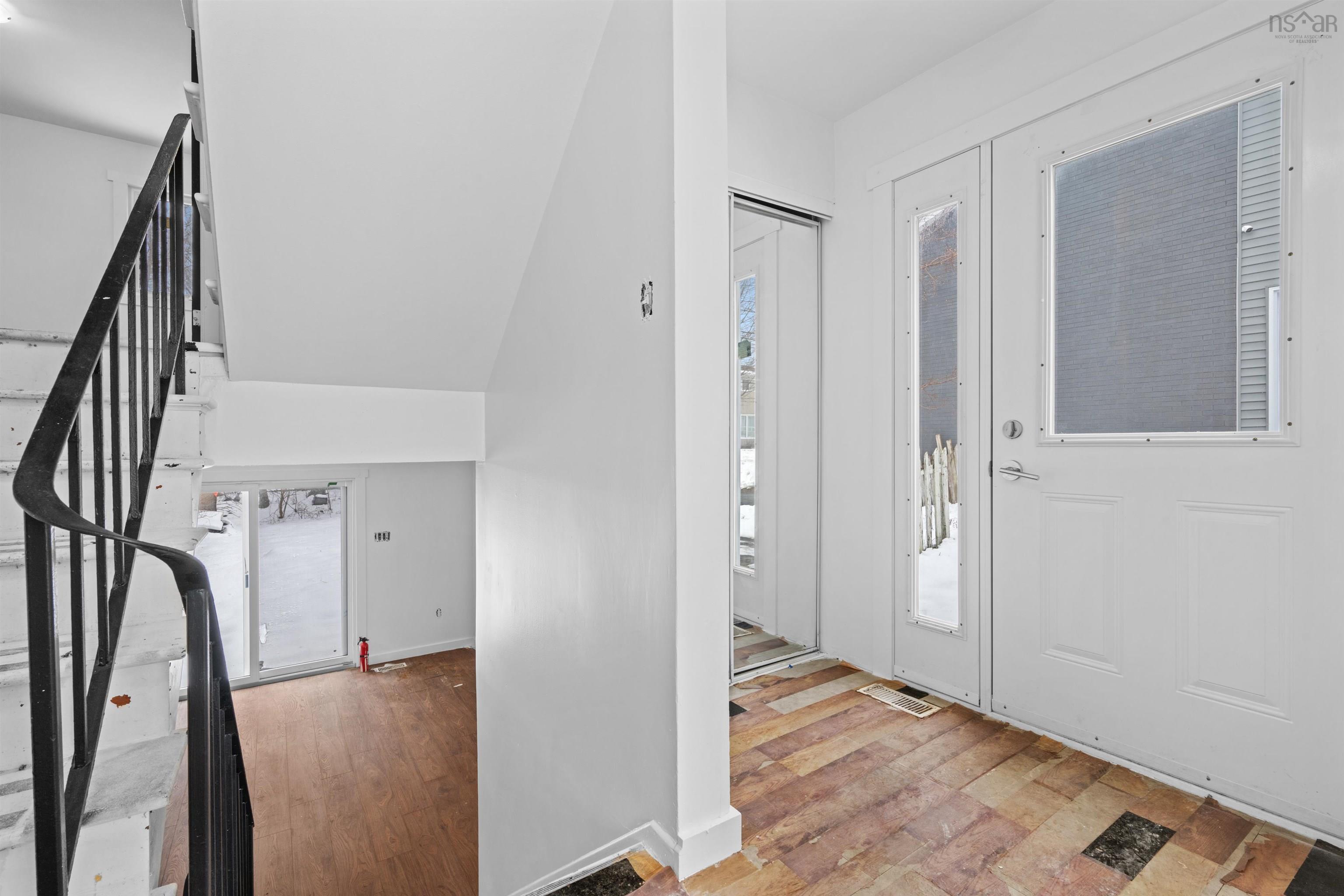 $629,900.00: 13-13A Ruben Court, Dartmouth