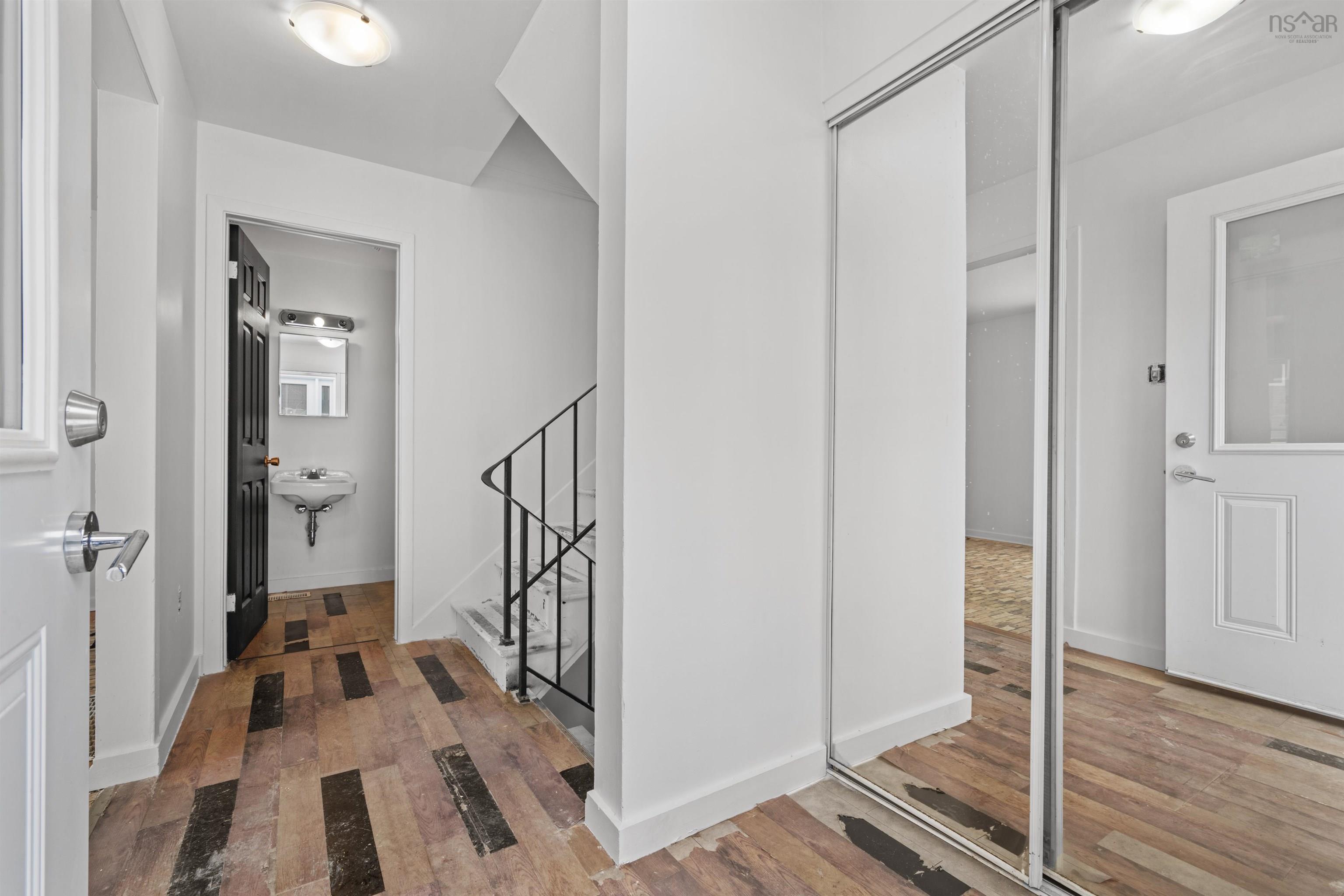 $629,900.00: 13-13A Ruben Court, Dartmouth
