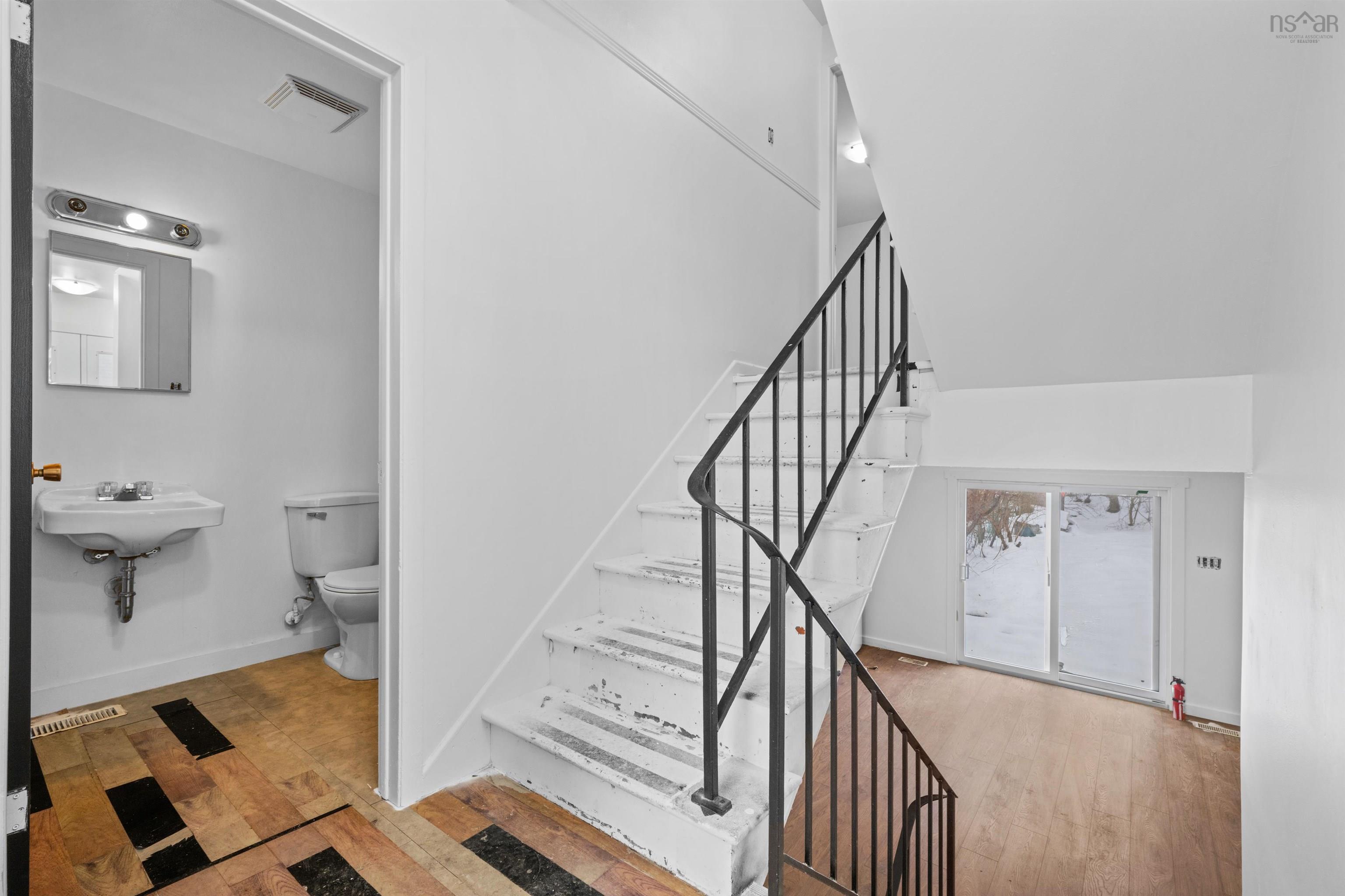 $629,900.00: 13-13A Ruben Court, Dartmouth